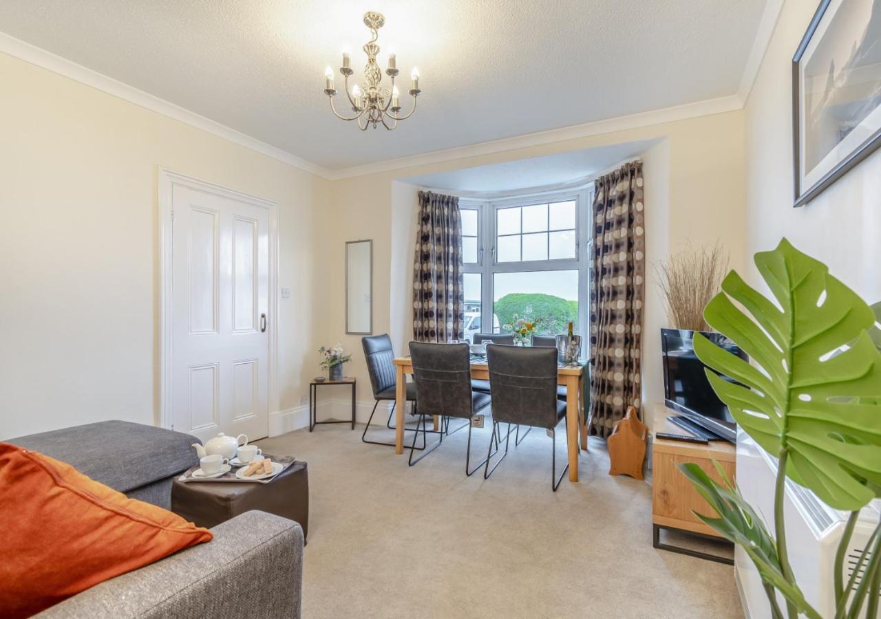 2 Bed in Saundersfoot oc-pw399