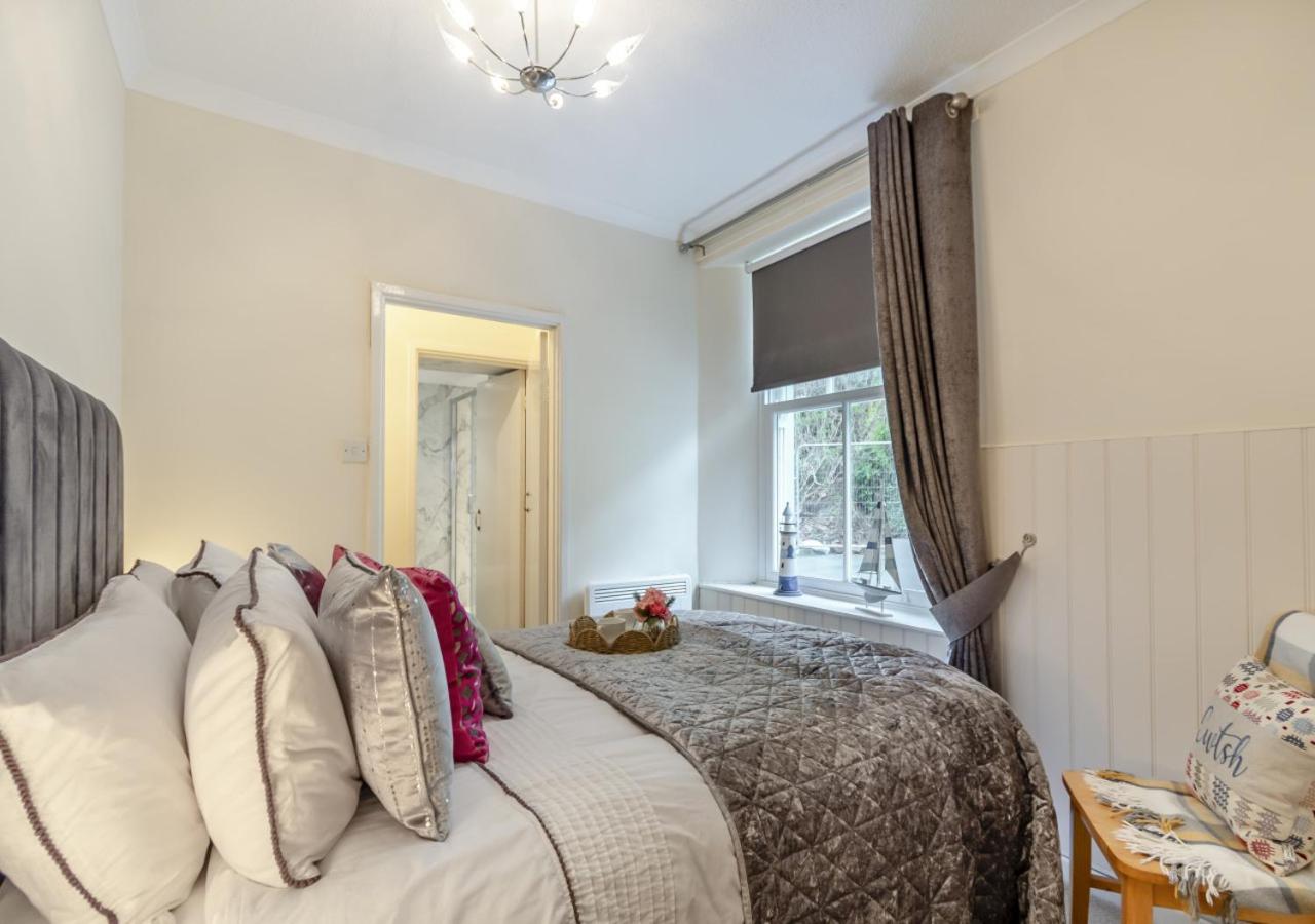 2 Bed in Saundersfoot oc-pw399