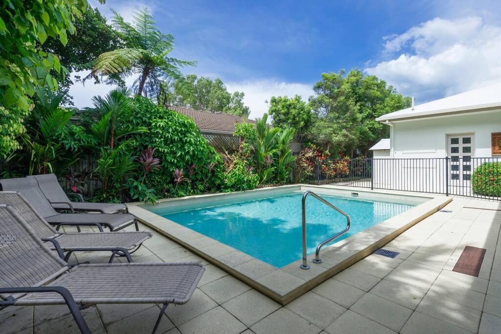 Footsteps to Four Mile - Port Douglas