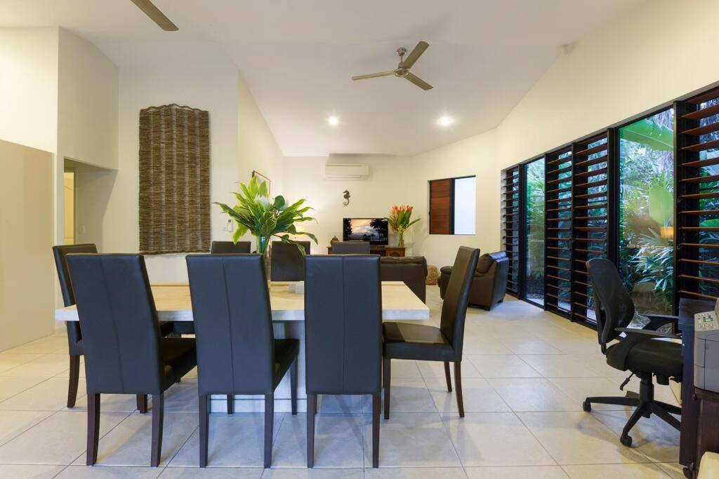Footsteps to Four Mile - Port Douglas