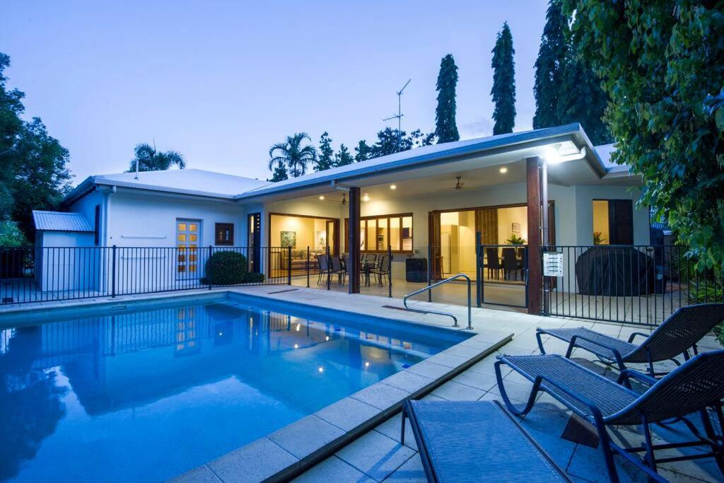 Footsteps to Four Mile - Port Douglas