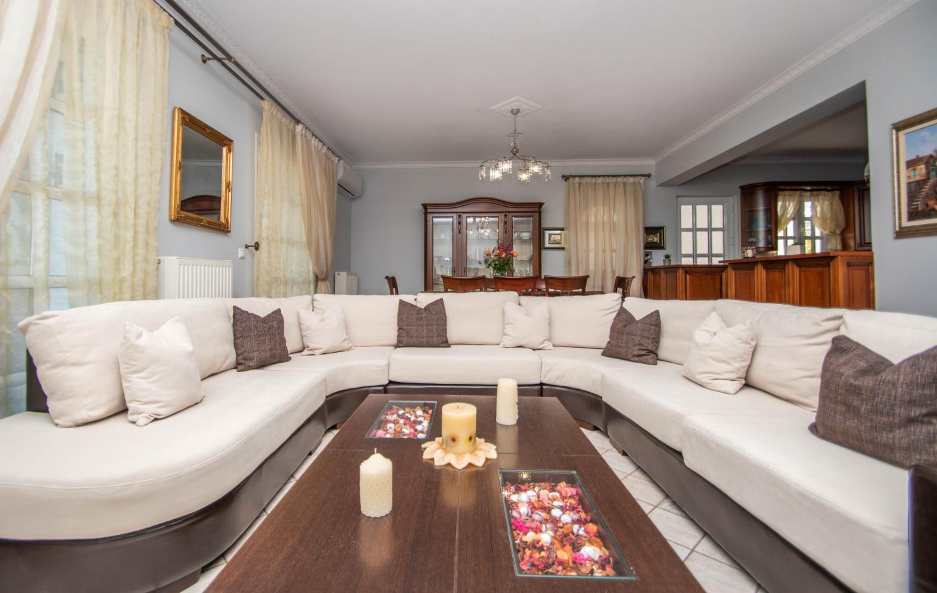Villa Erato Family view 5