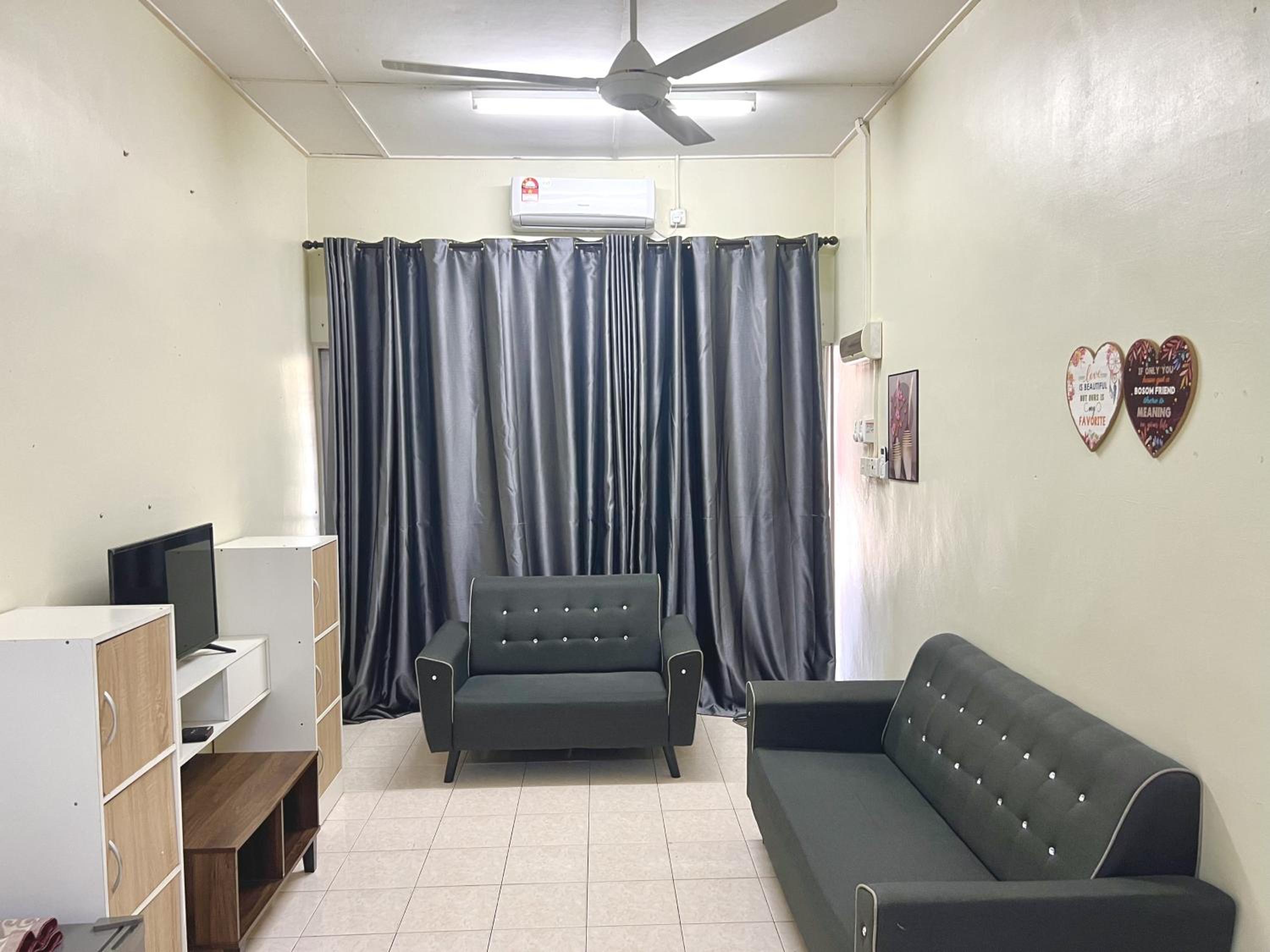Homestay Harmoni With Wifi and Android TV photo 4