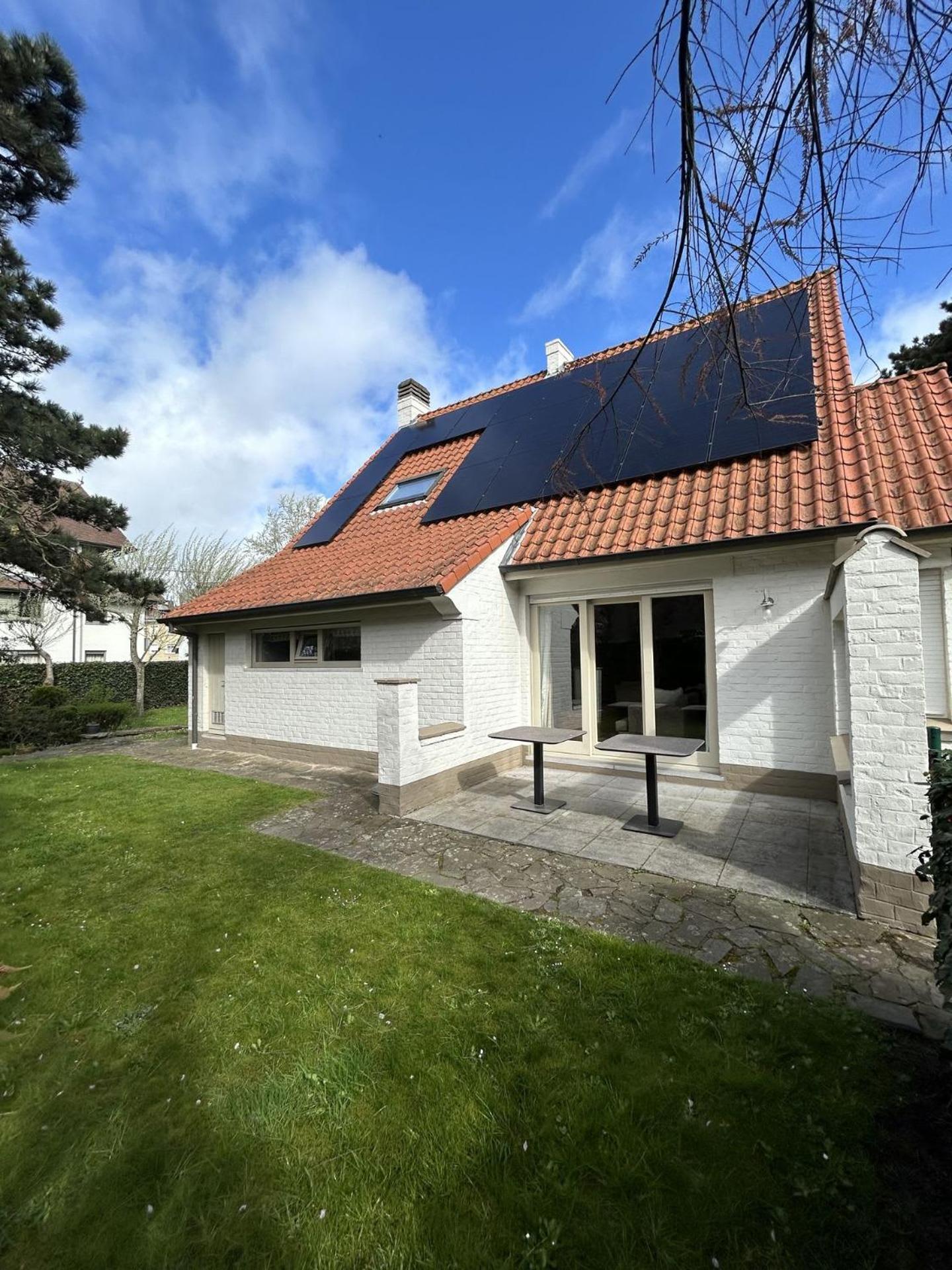 Cozy spacious villa near the coast in Koksijde