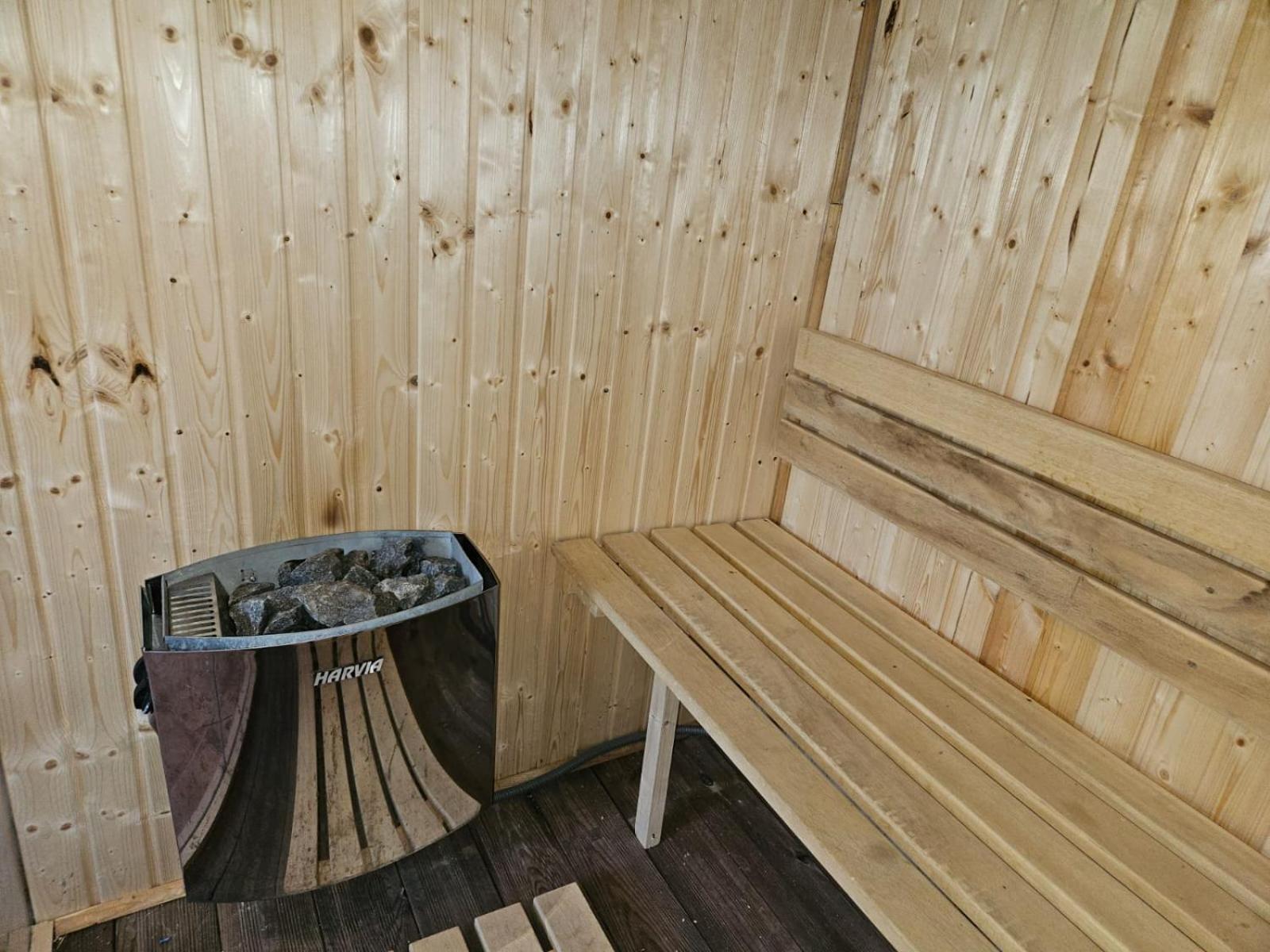 Pavlinka Cottage - HOT TUB - SAUNA
