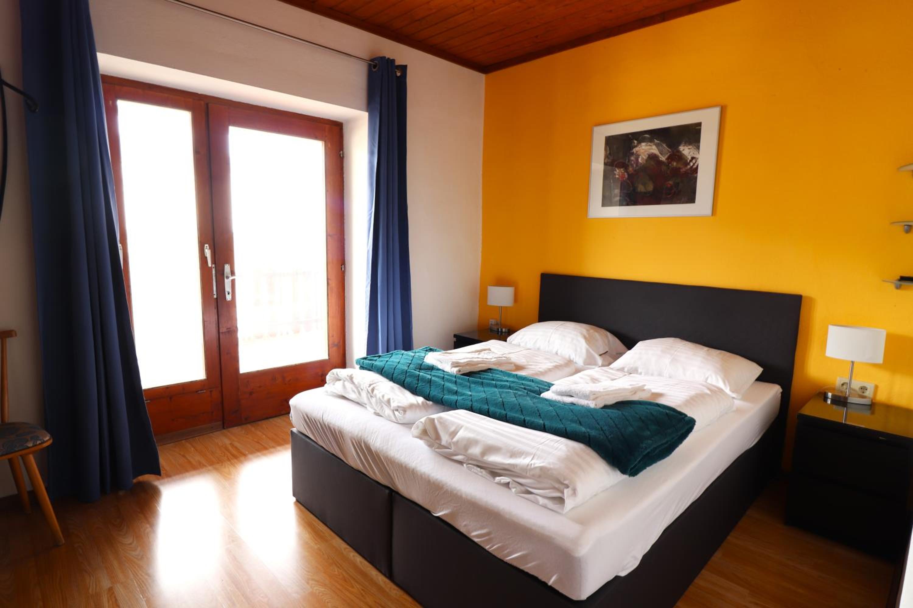 Sonntagshof Ferienwohnungen Apartments