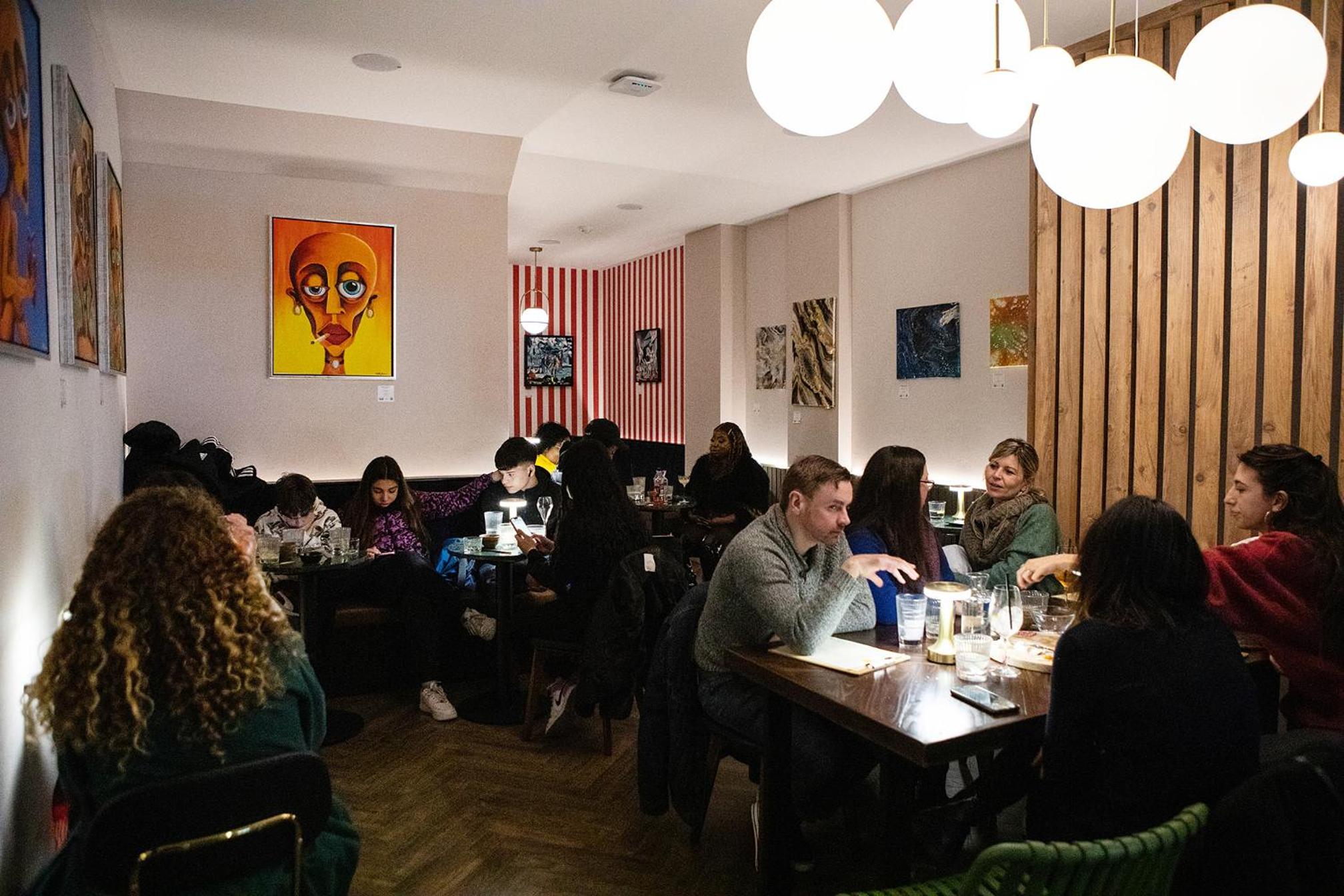 restaurant