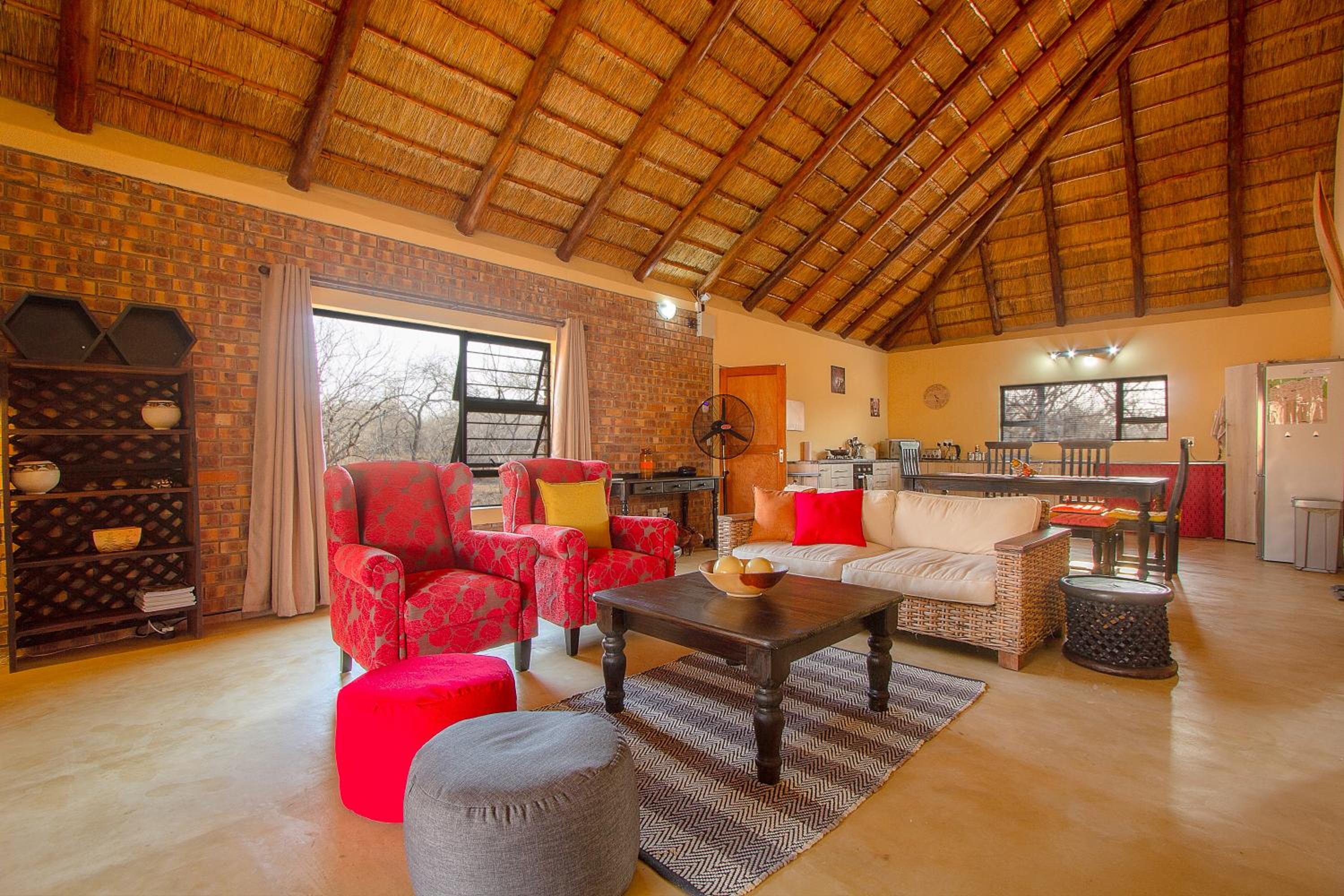 Sweet Thorn House MARLOTH PARK view 4