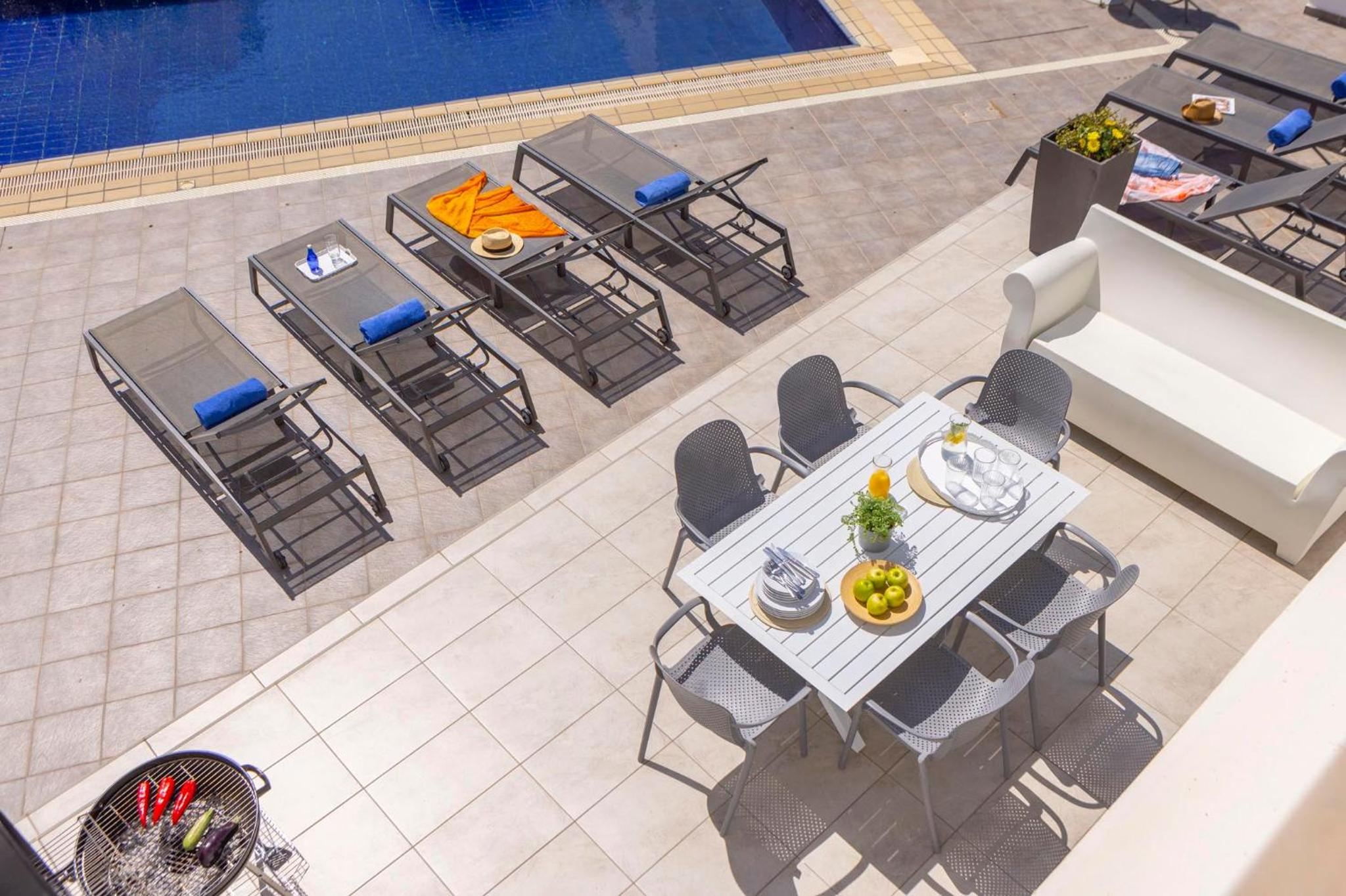 Azure Luxury Pool Villa