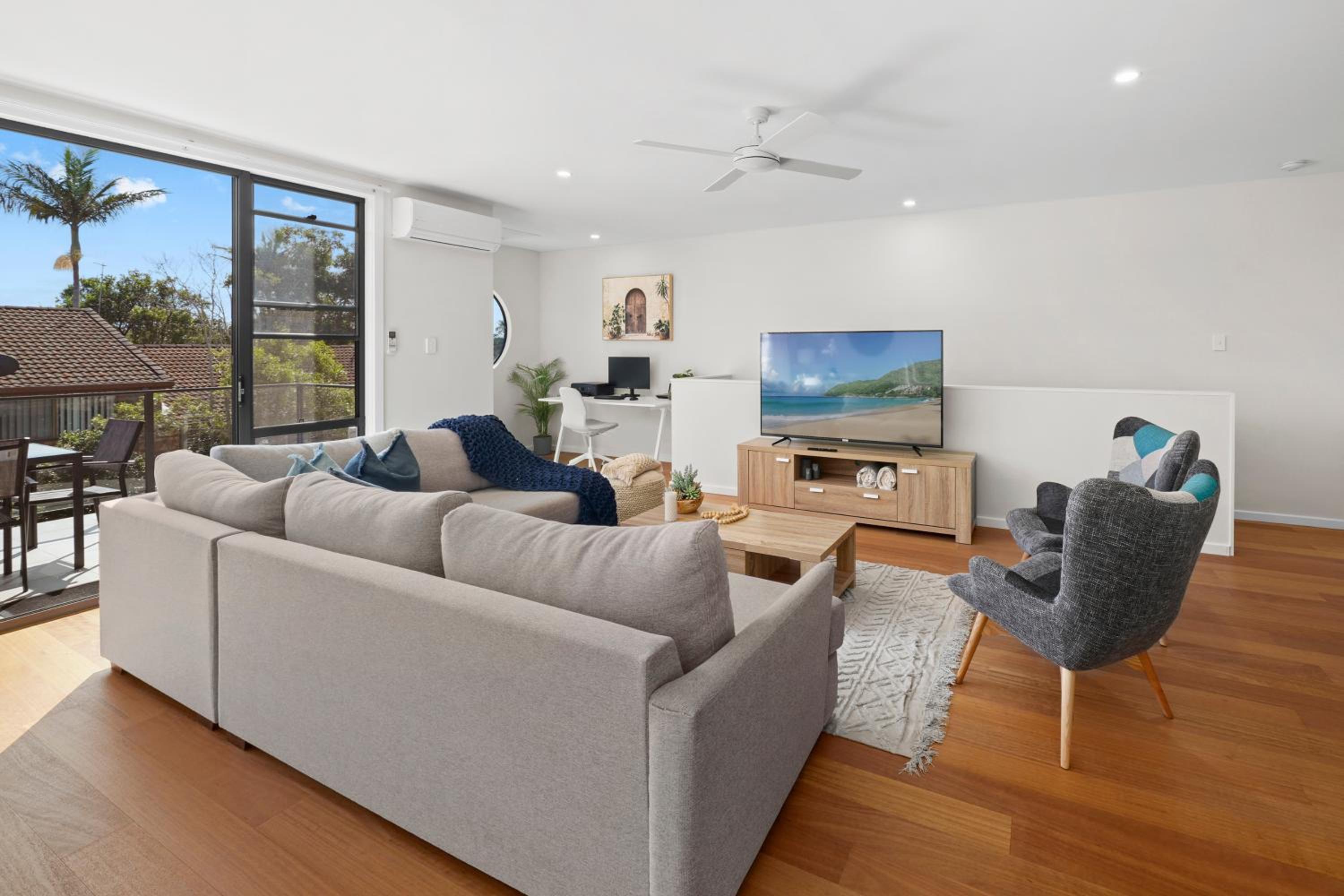 Stylish 4BR Retreat with Water Views