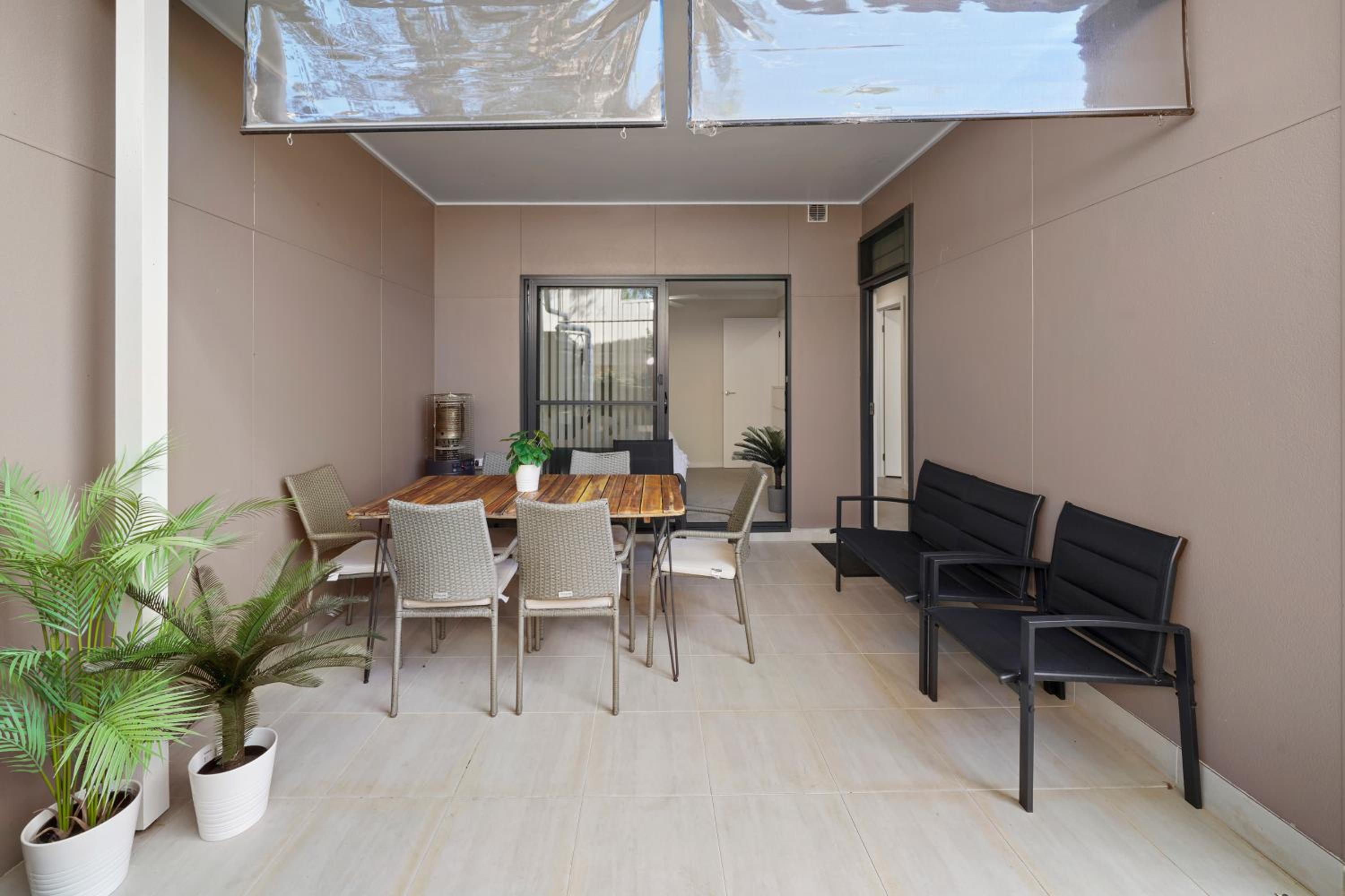 Stylish 4BR Retreat with Water Views