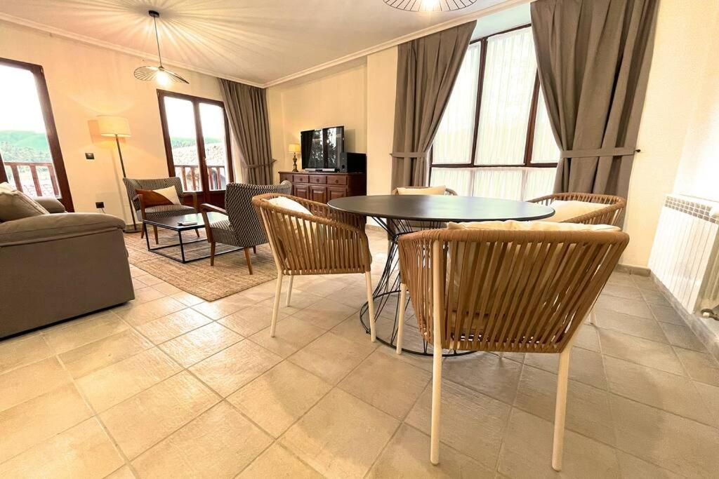 Acogedor chalet adosado con entrada independiente