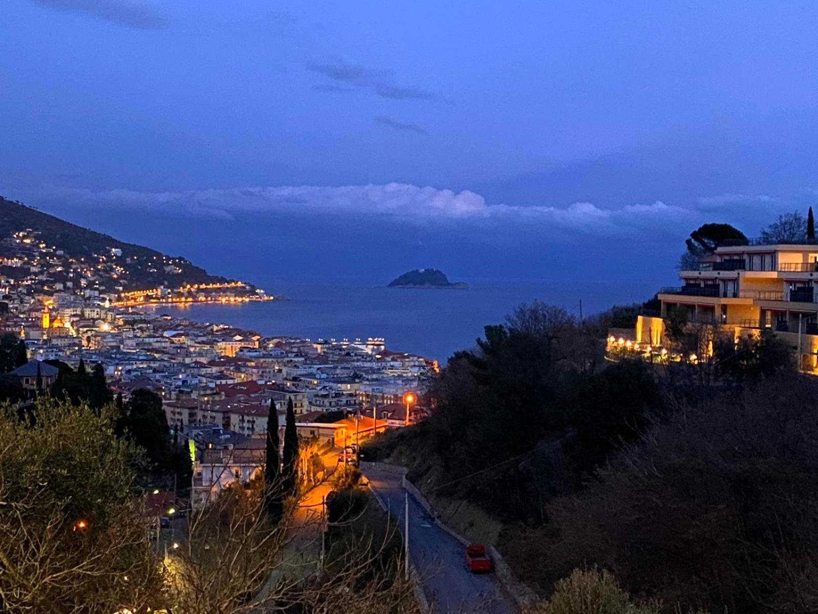 Luce di Mare - design apartment with sea view in Alassio view 3
