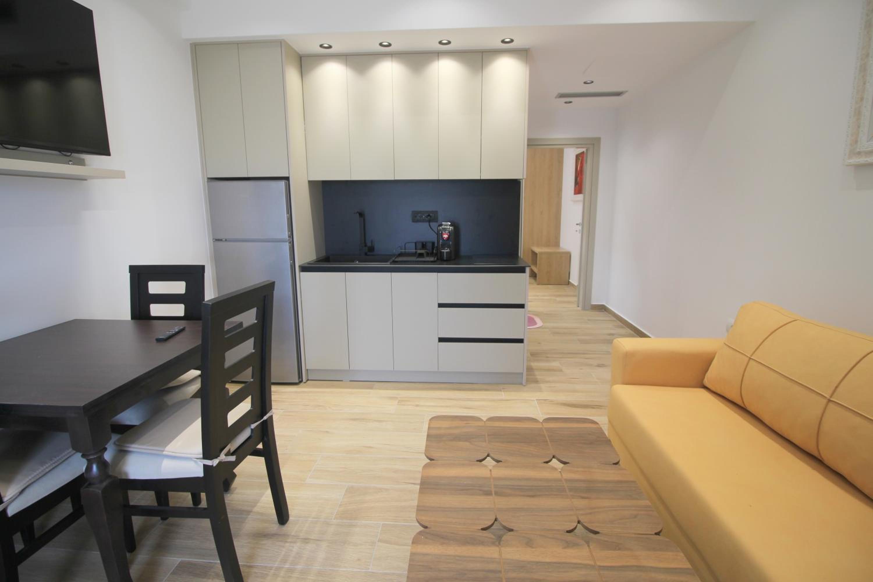 Alis Apartments
