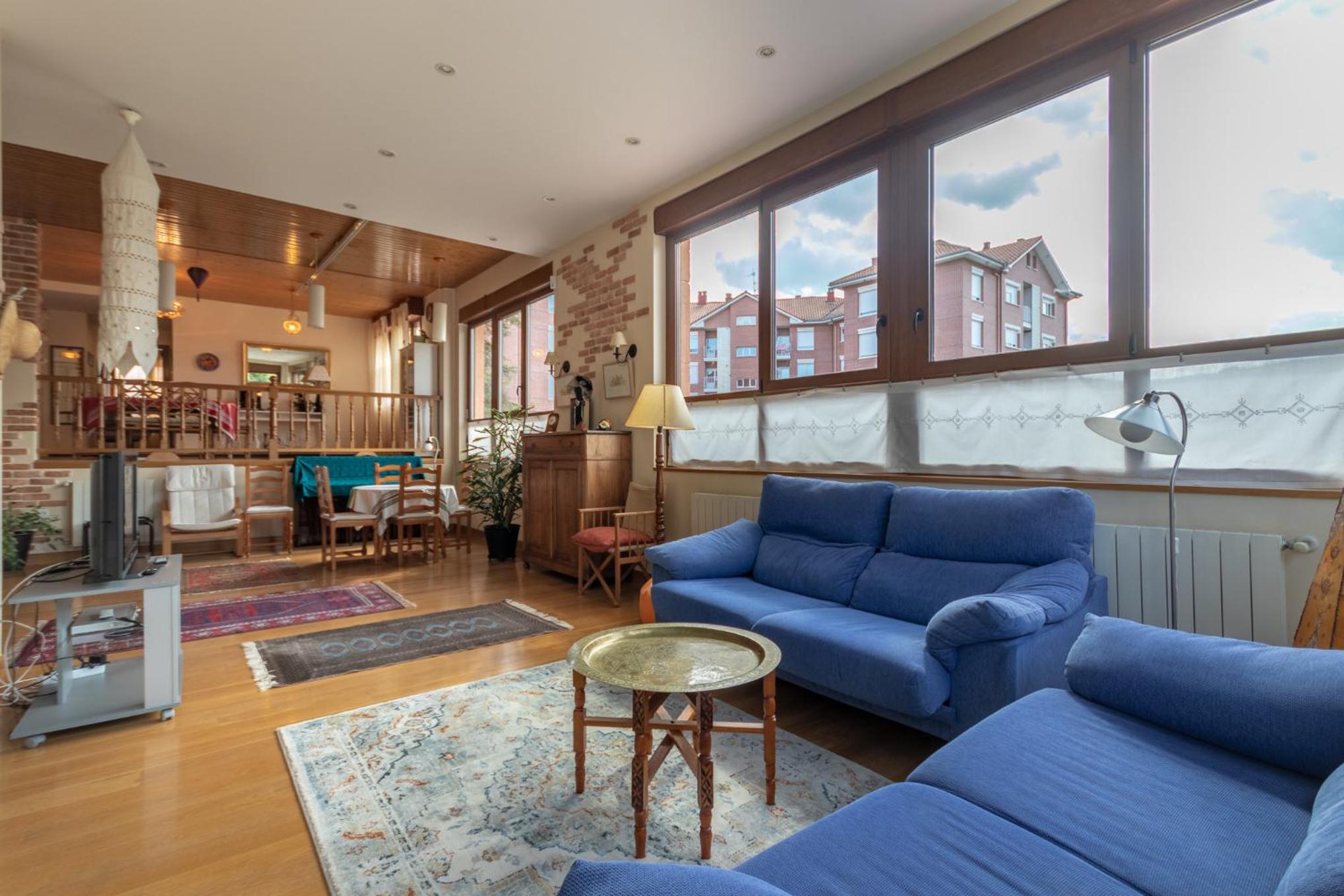 Ganburu apartment by People Rentals