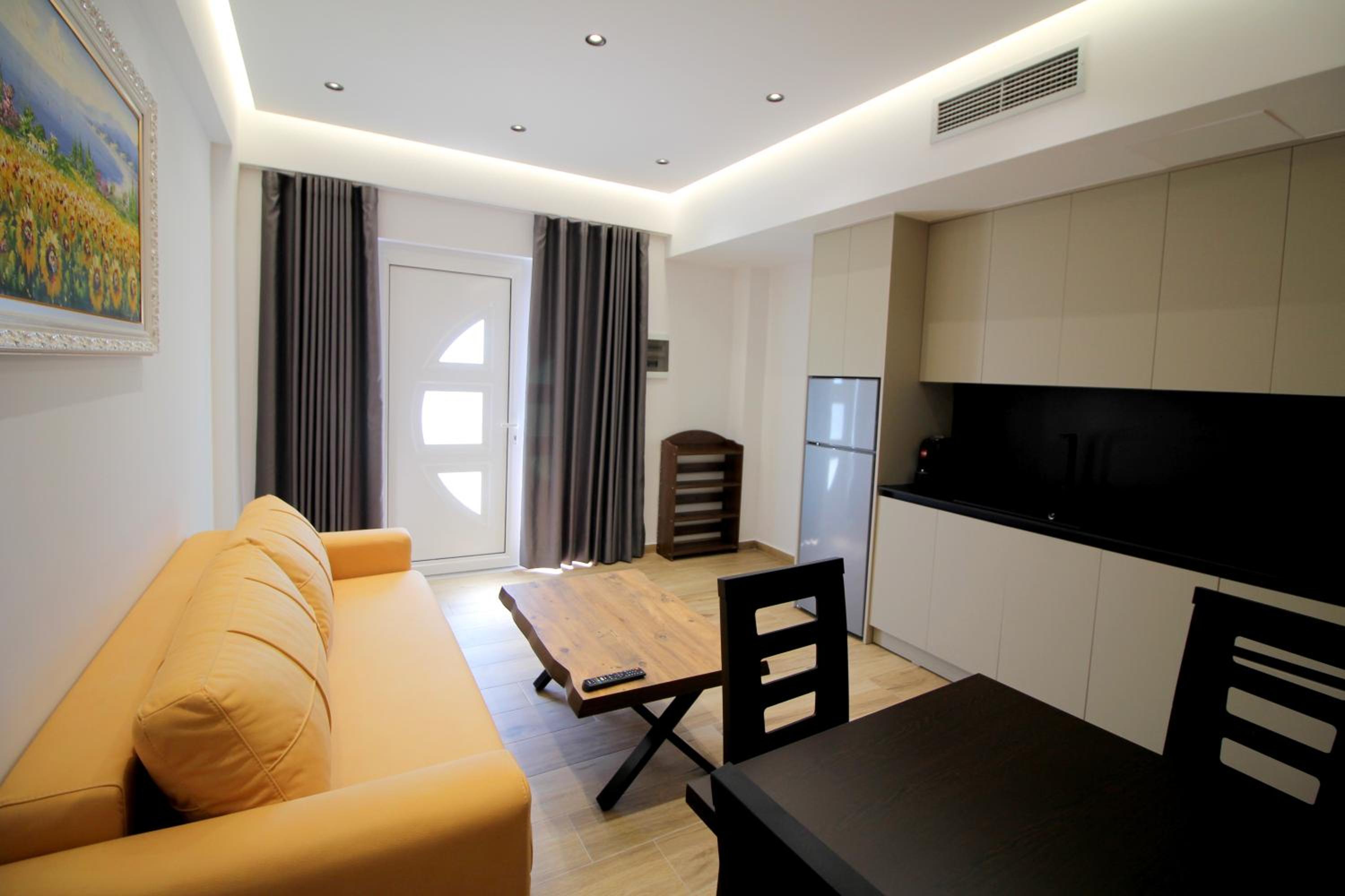 Alis Apartments