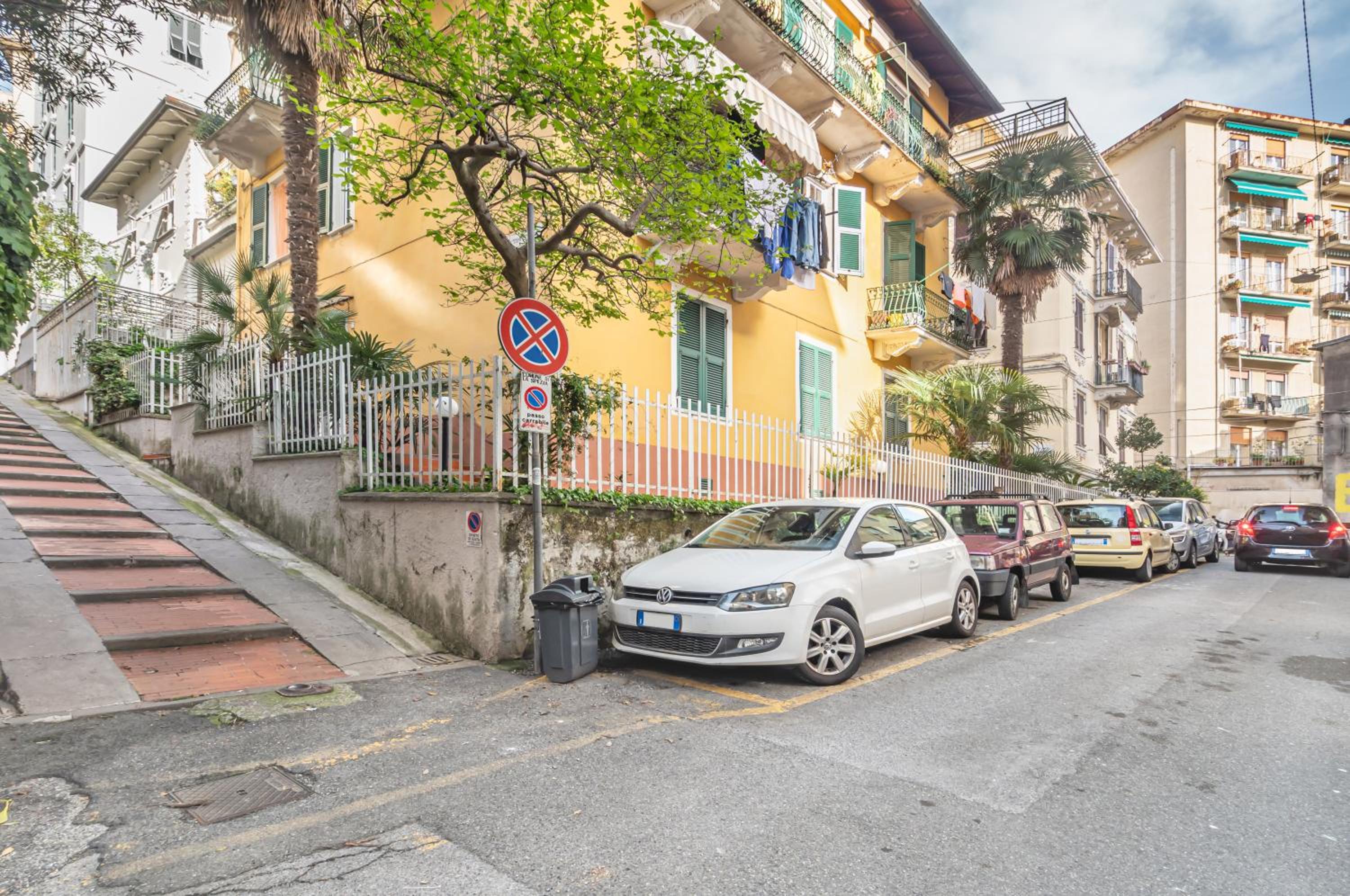 GuestHost - Da Bianca e Bruno! Chic Holiday Flat x6 view 3