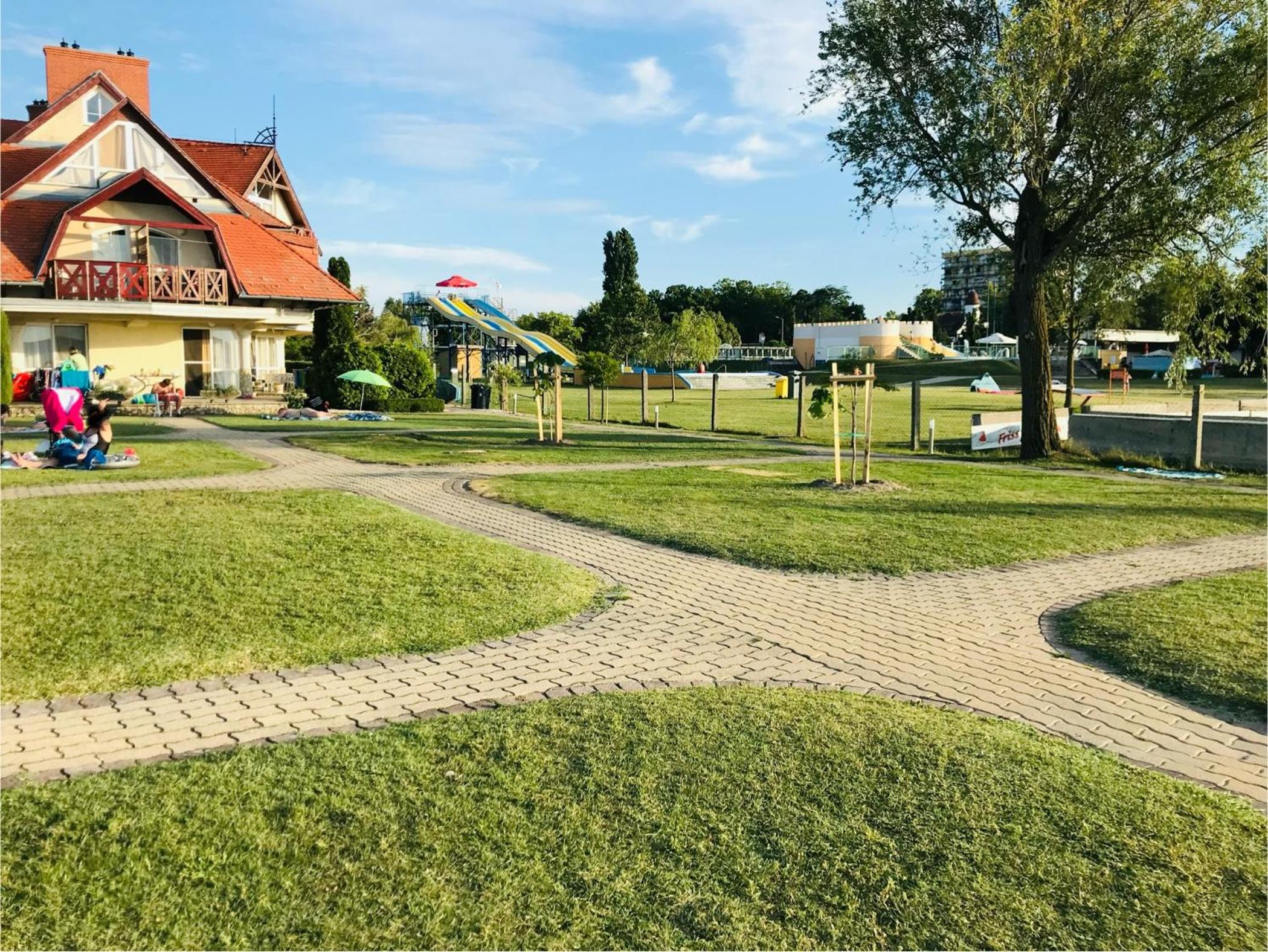 Károly Apartman