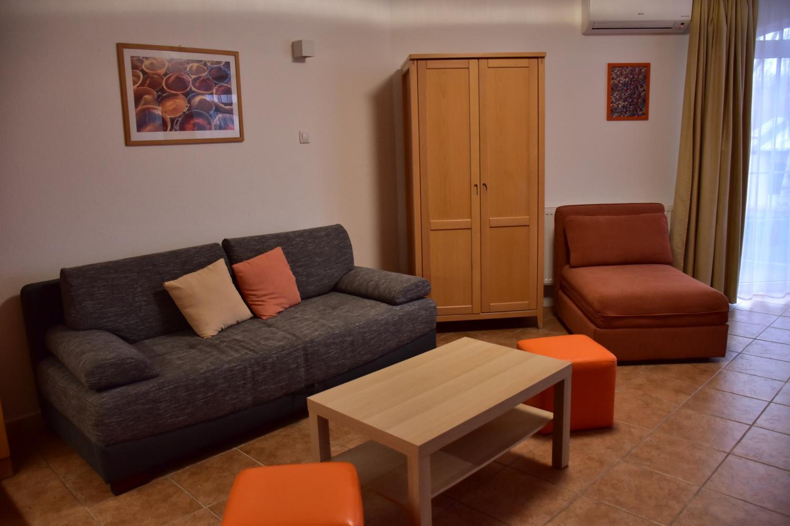 Károly Apartman