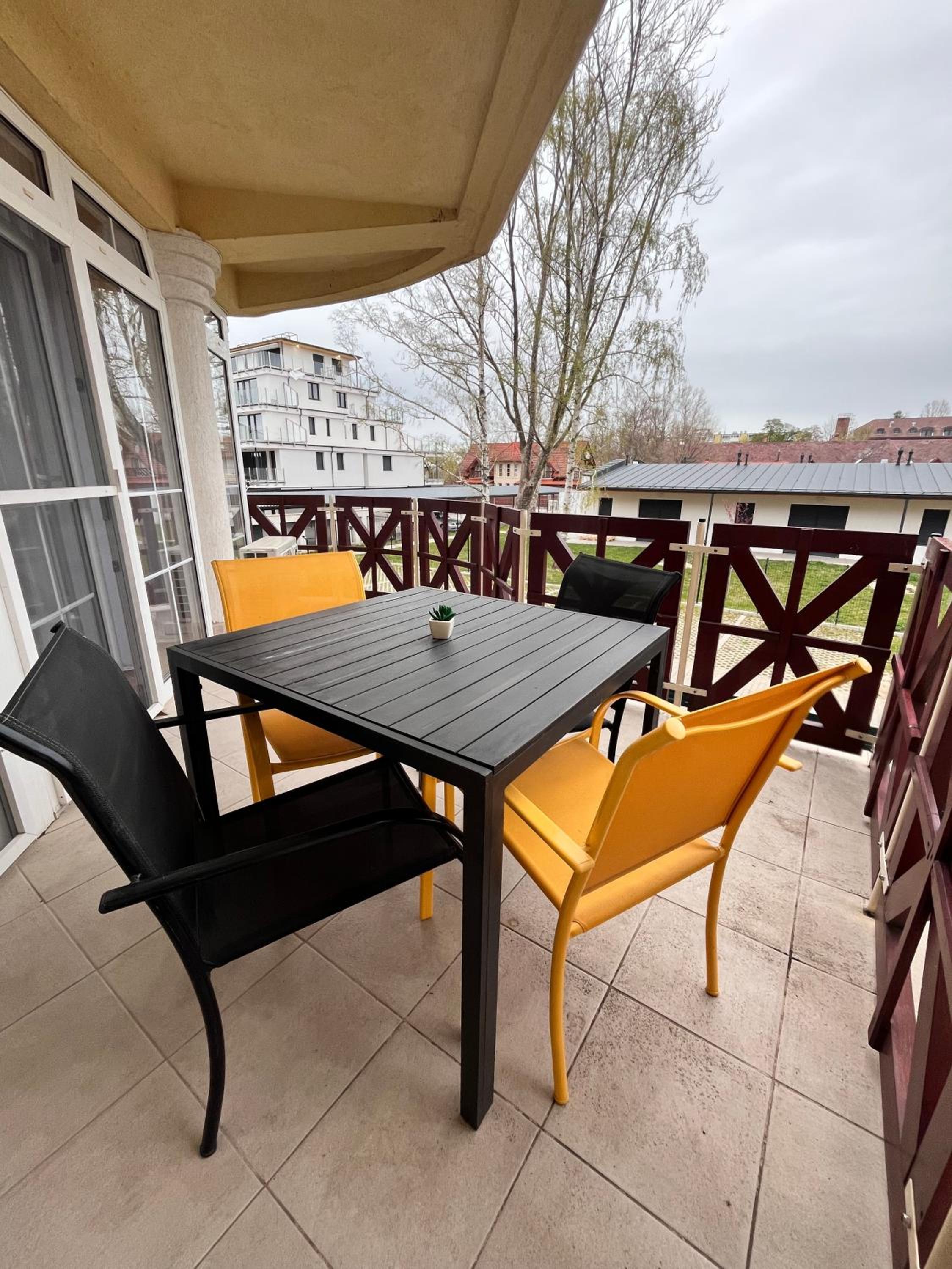 Károly Apartman