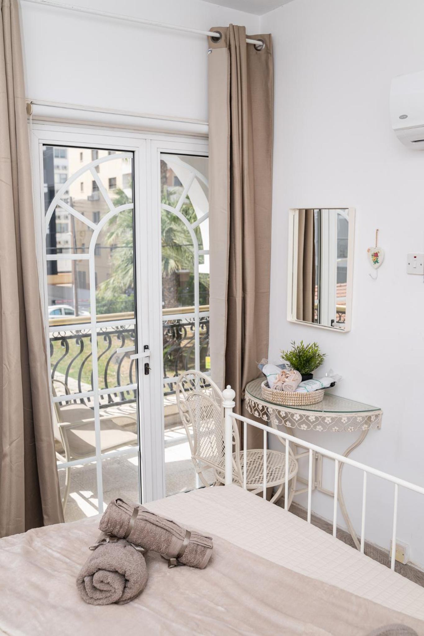 Quattro City Center Apartments