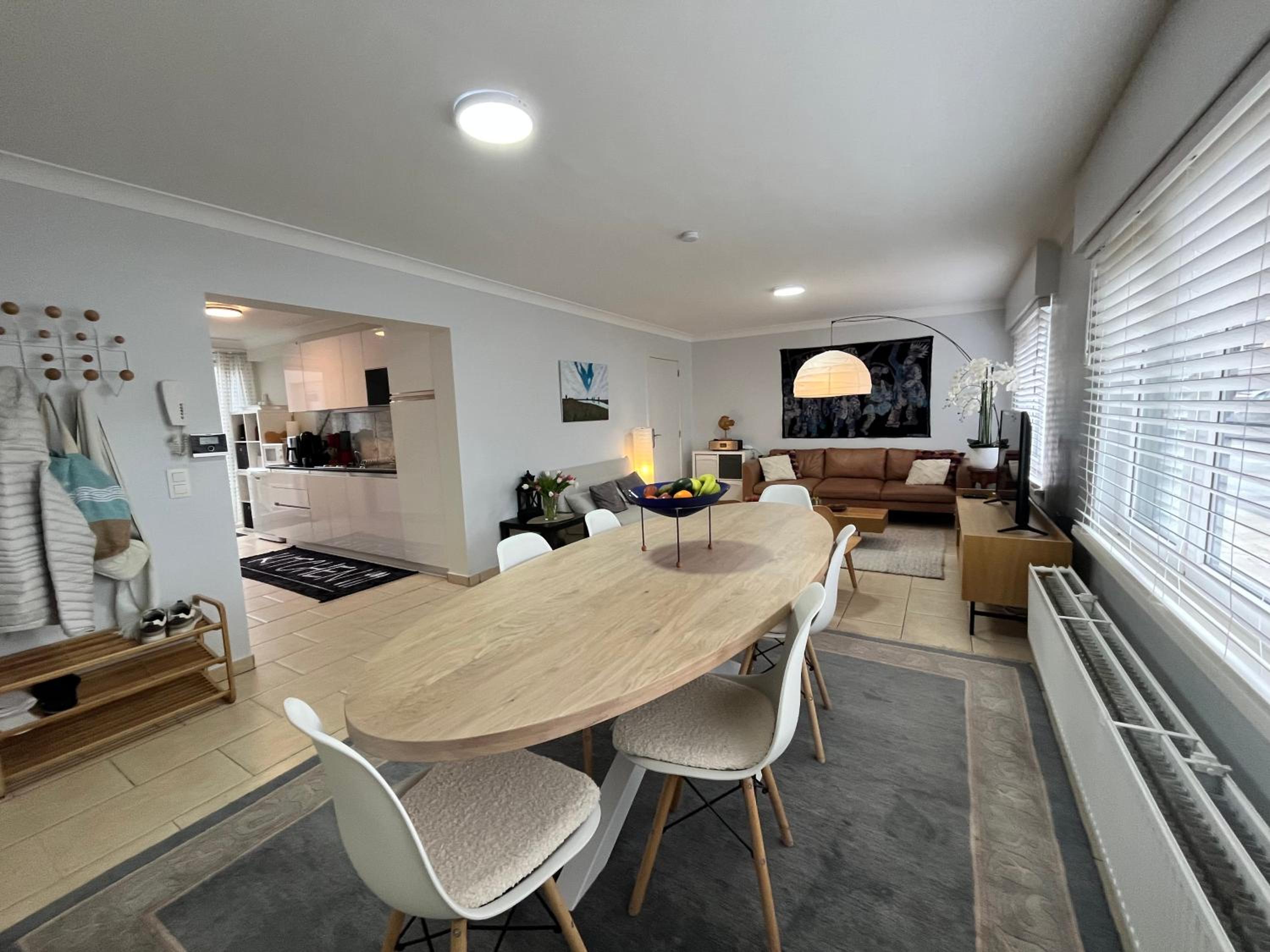 'Broker' - Amazing 2 bedroom apartment near the beach