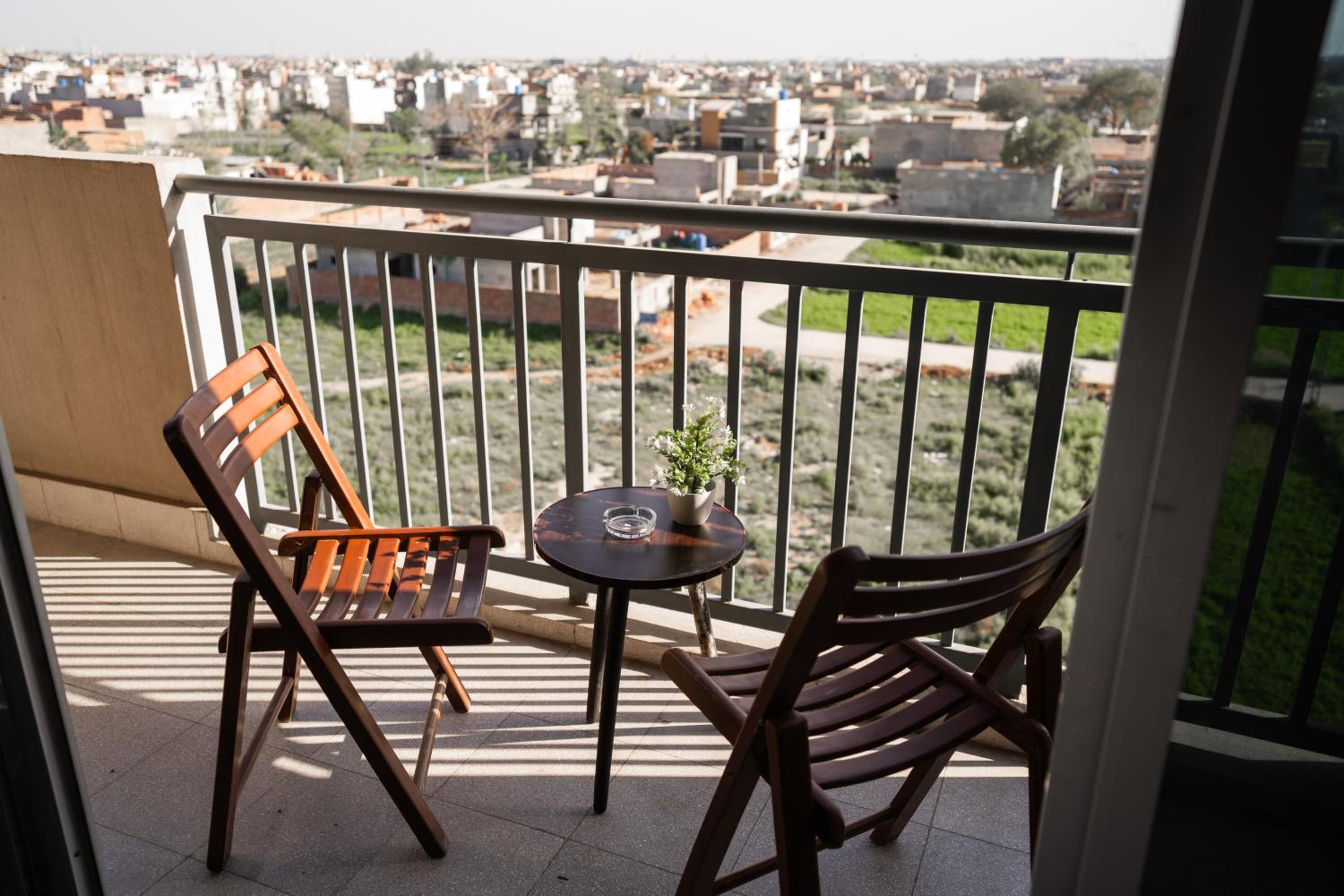 Modern 2 Bedroom Apartment with GYM&POOL view 4