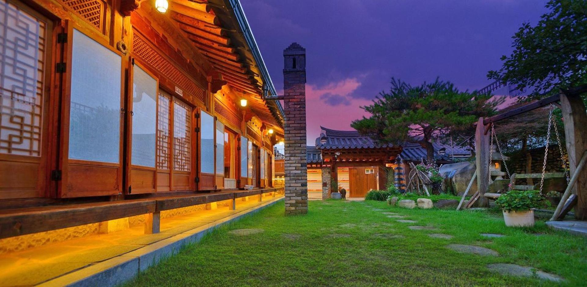 Hanok Gotaek Goeul