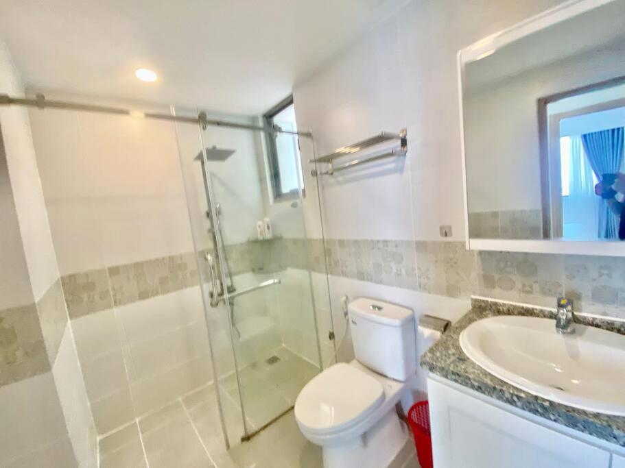 Two Bedroom Happy Residence