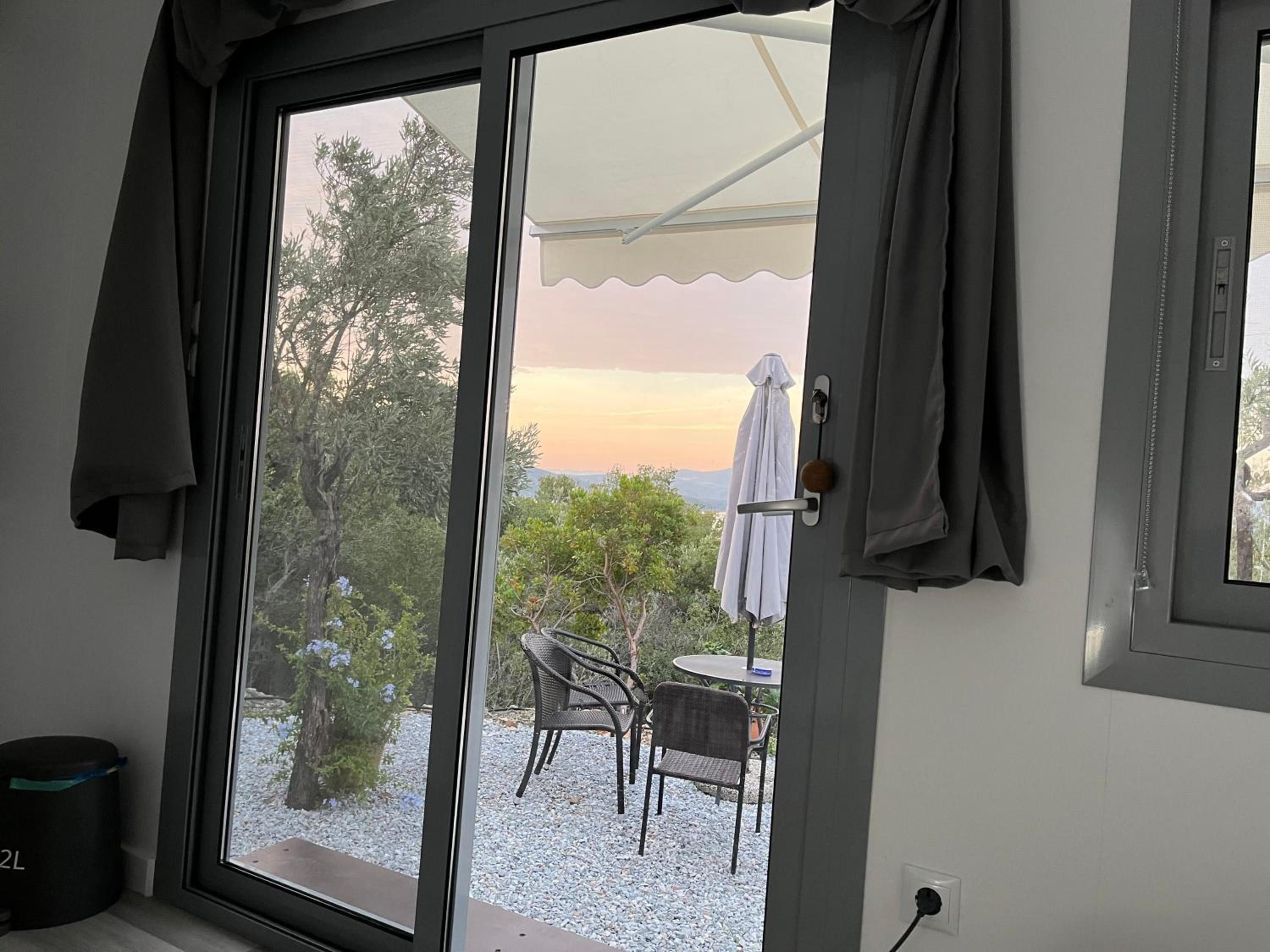 Stunning Sea View Tiny House view 2