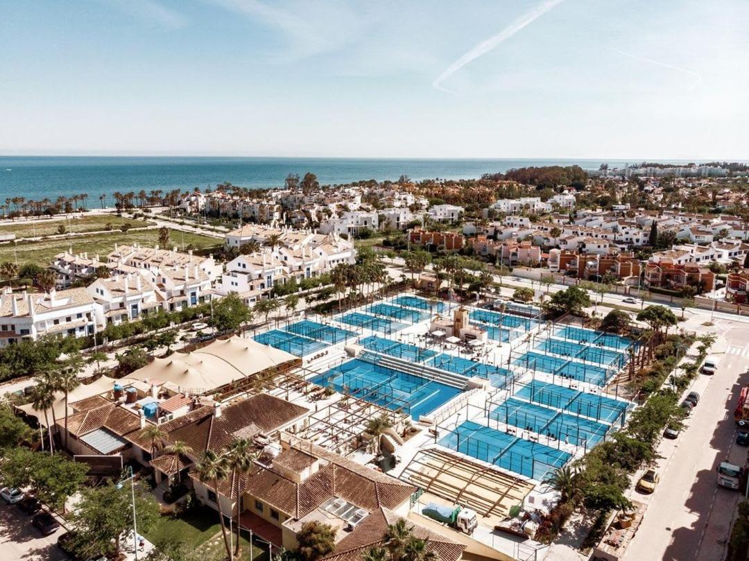 BEACHFRONT LUXURY ROOFTOP PENTHOUSE WIFi POOLS GRILL I O NAC PADDLE