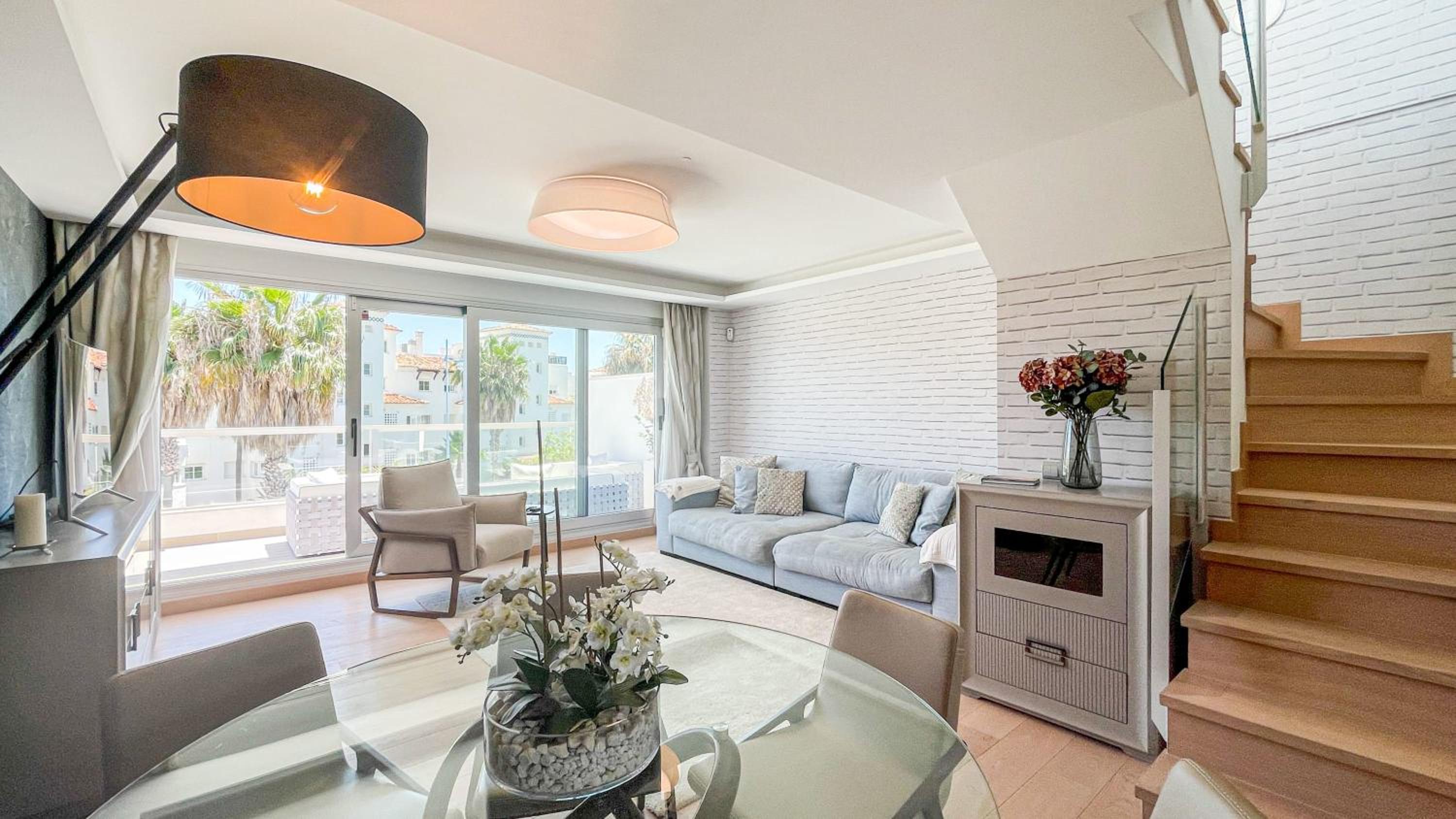 BEACHFRONT LUXURY ROOFTOP PENTHOUSE WIFi POOLS GRILL I O NAC PADDLE
