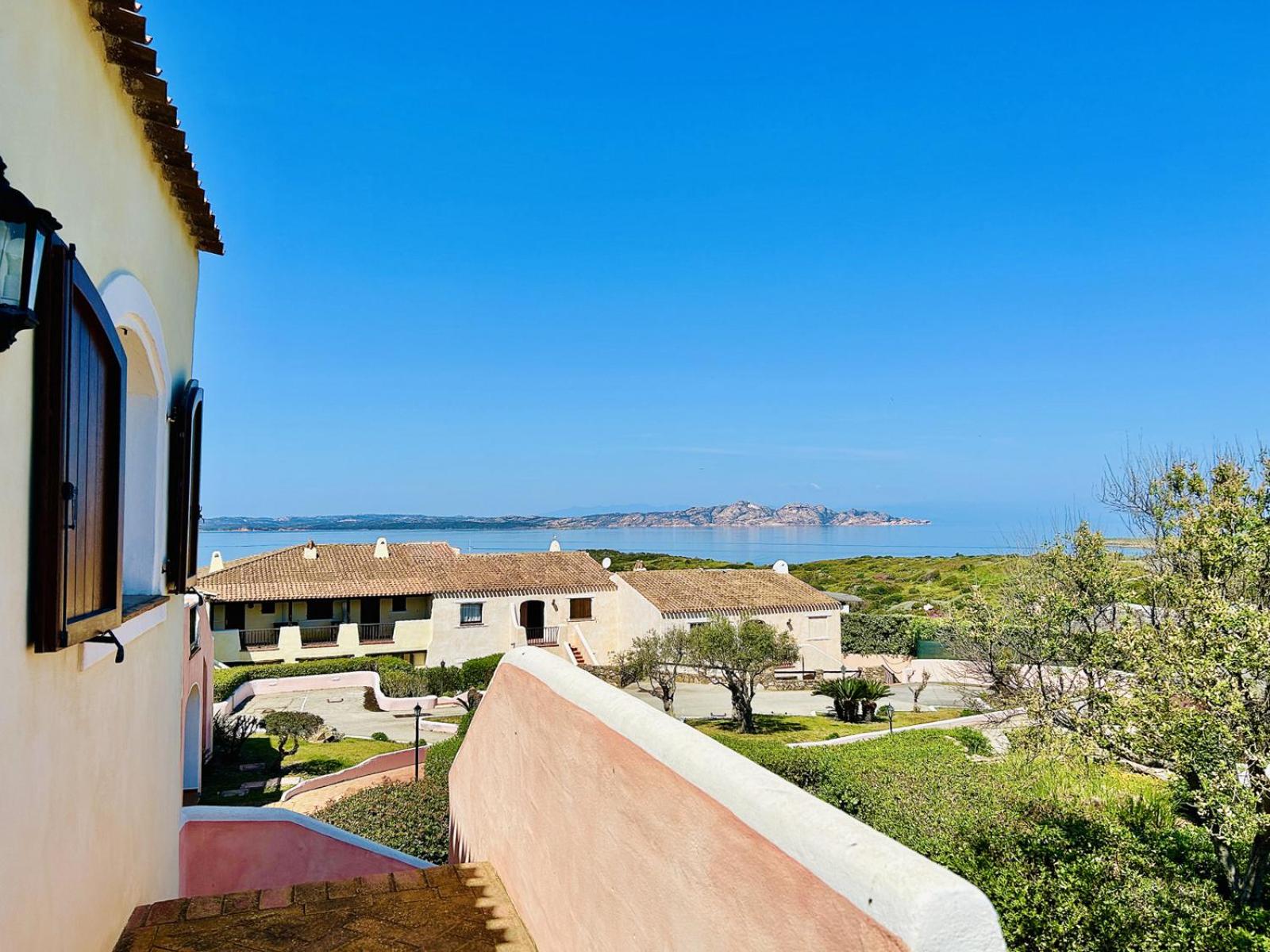 Sunset One CDL - Sea View Apartment on the First Floor with Private Beach