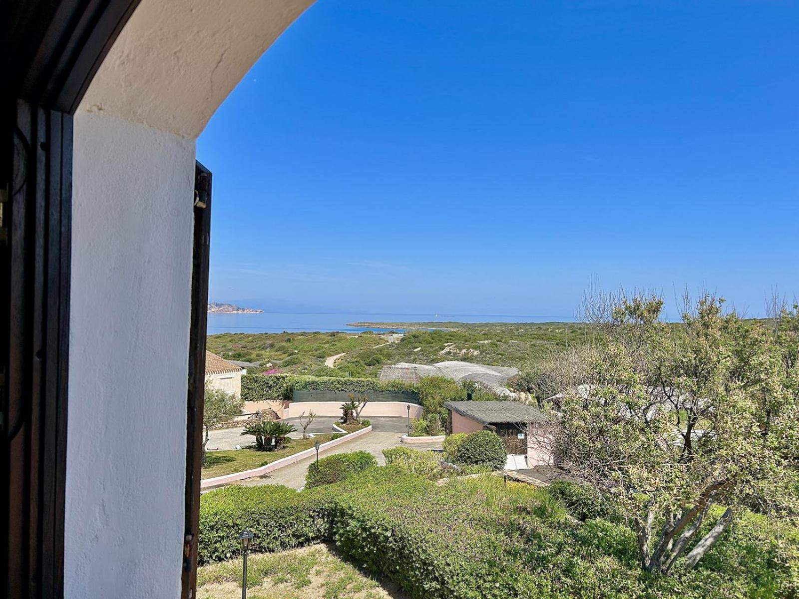 Sunset One CDL - Sea View Apartment on the First Floor with Private Beach