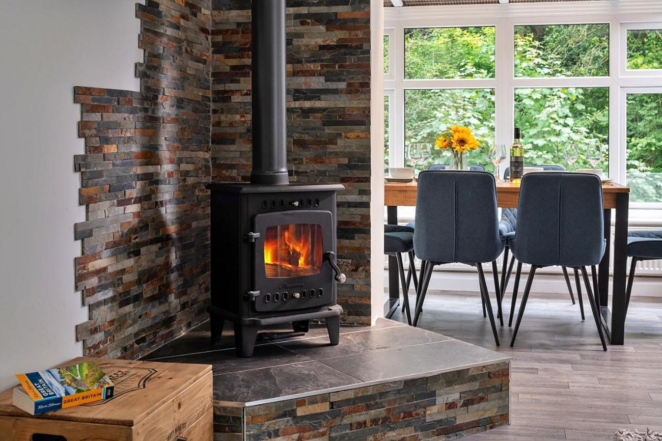 Finest Retreats - Nant Cottage view 4
