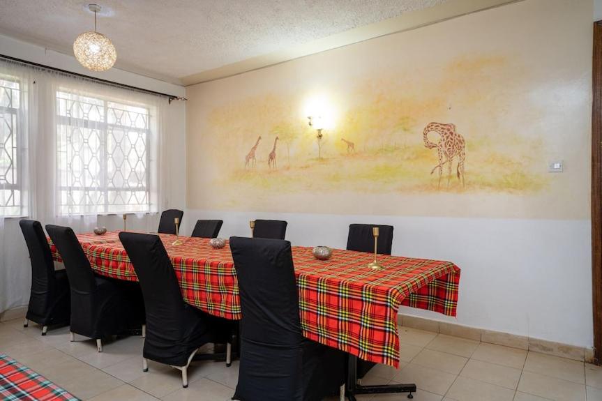 GIGIRI DRIVE::2BR EXQUISITELY FURNISHED PENTHOUSE