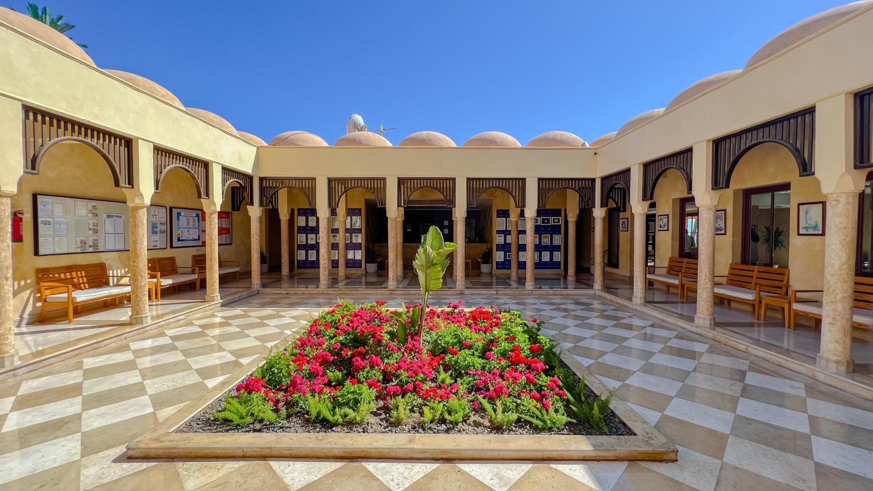 Tamra Beach Resort