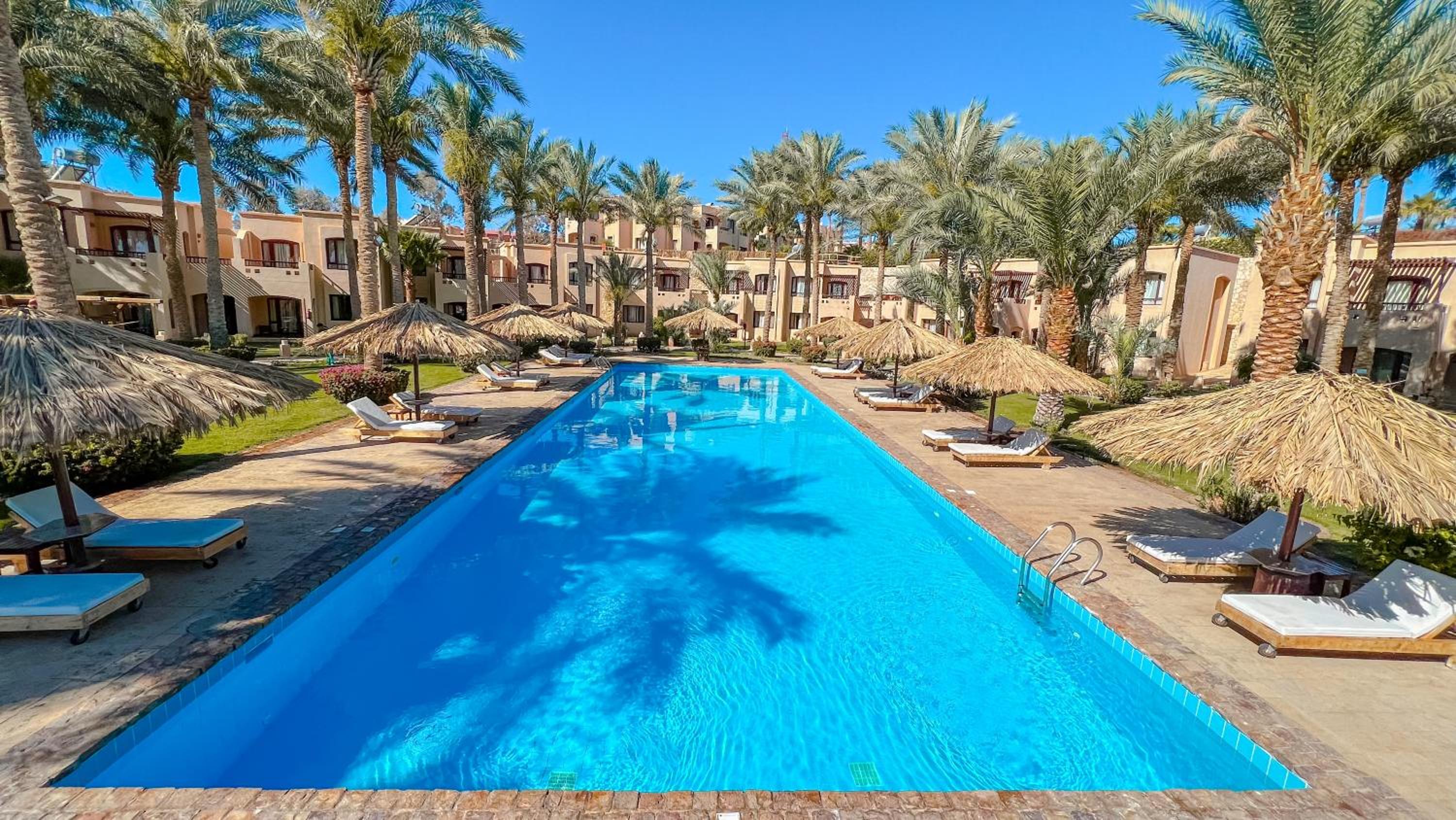 Tamra Beach Resort