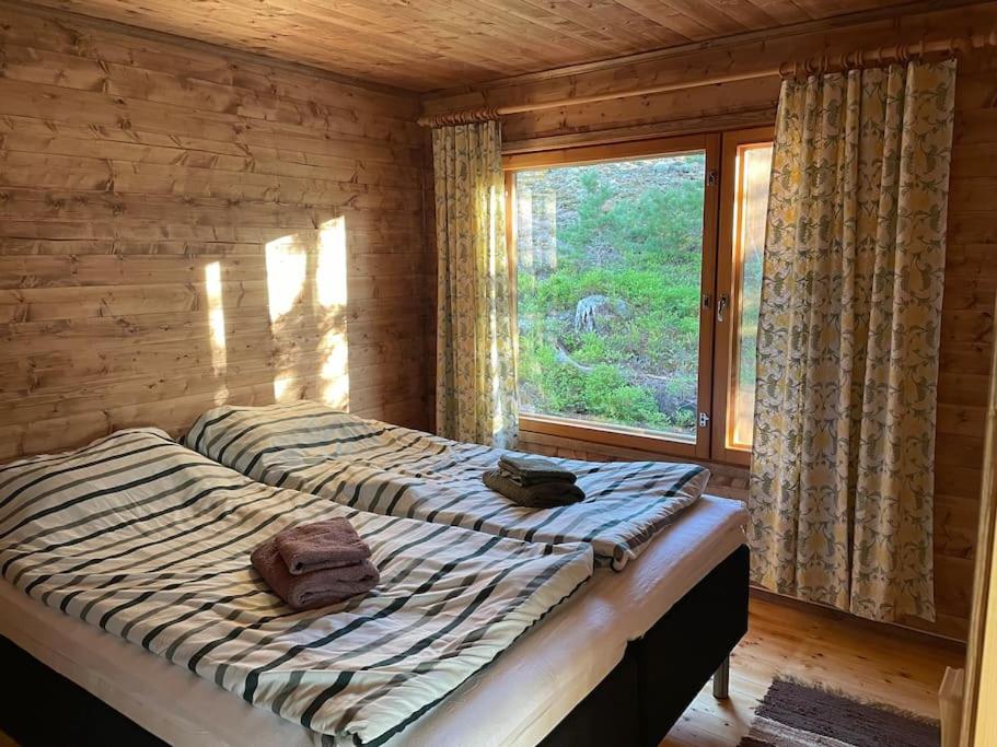 Bastukleven, stuga i Hamnsundets skärgårds idyll