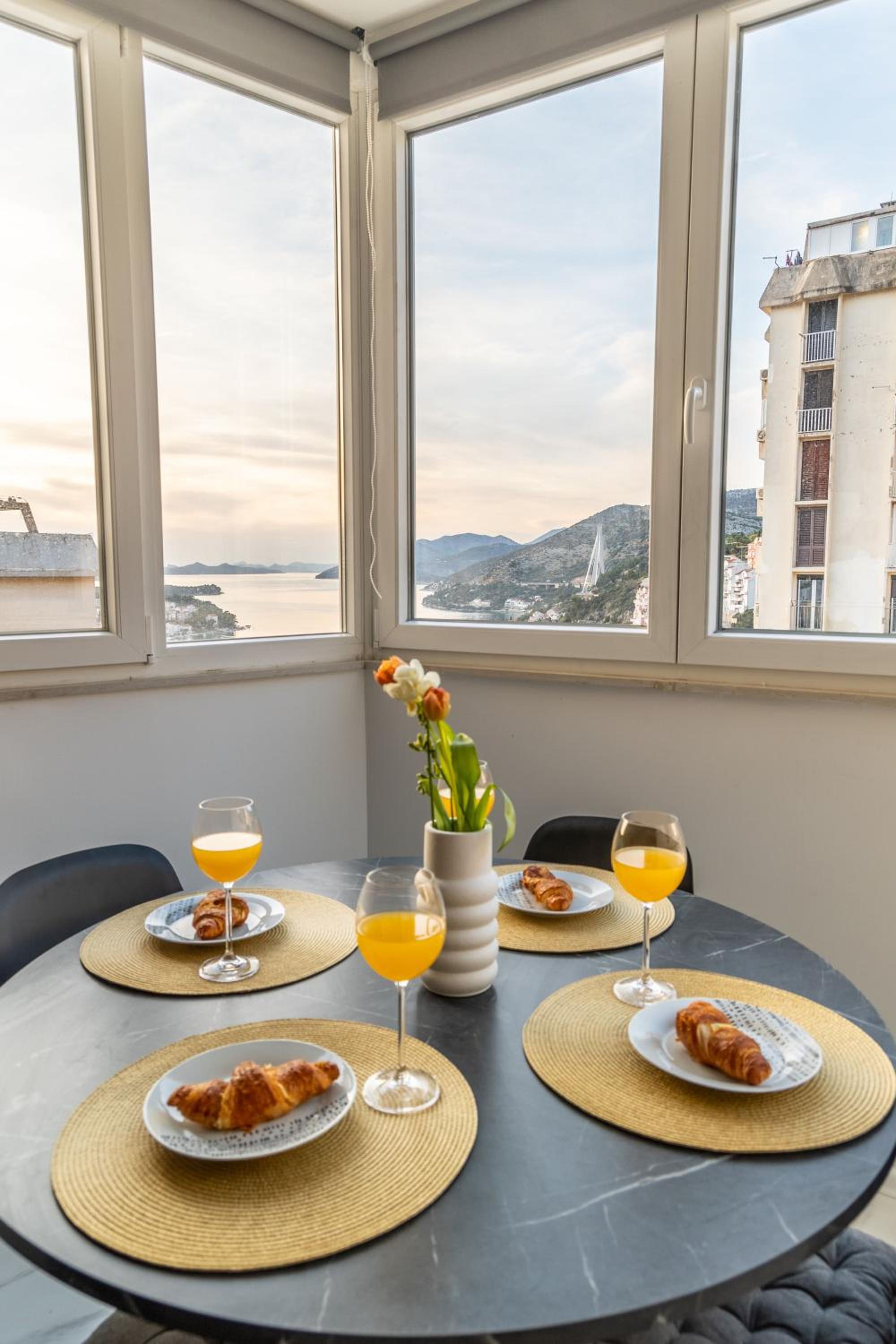 Orca -sea view apartment