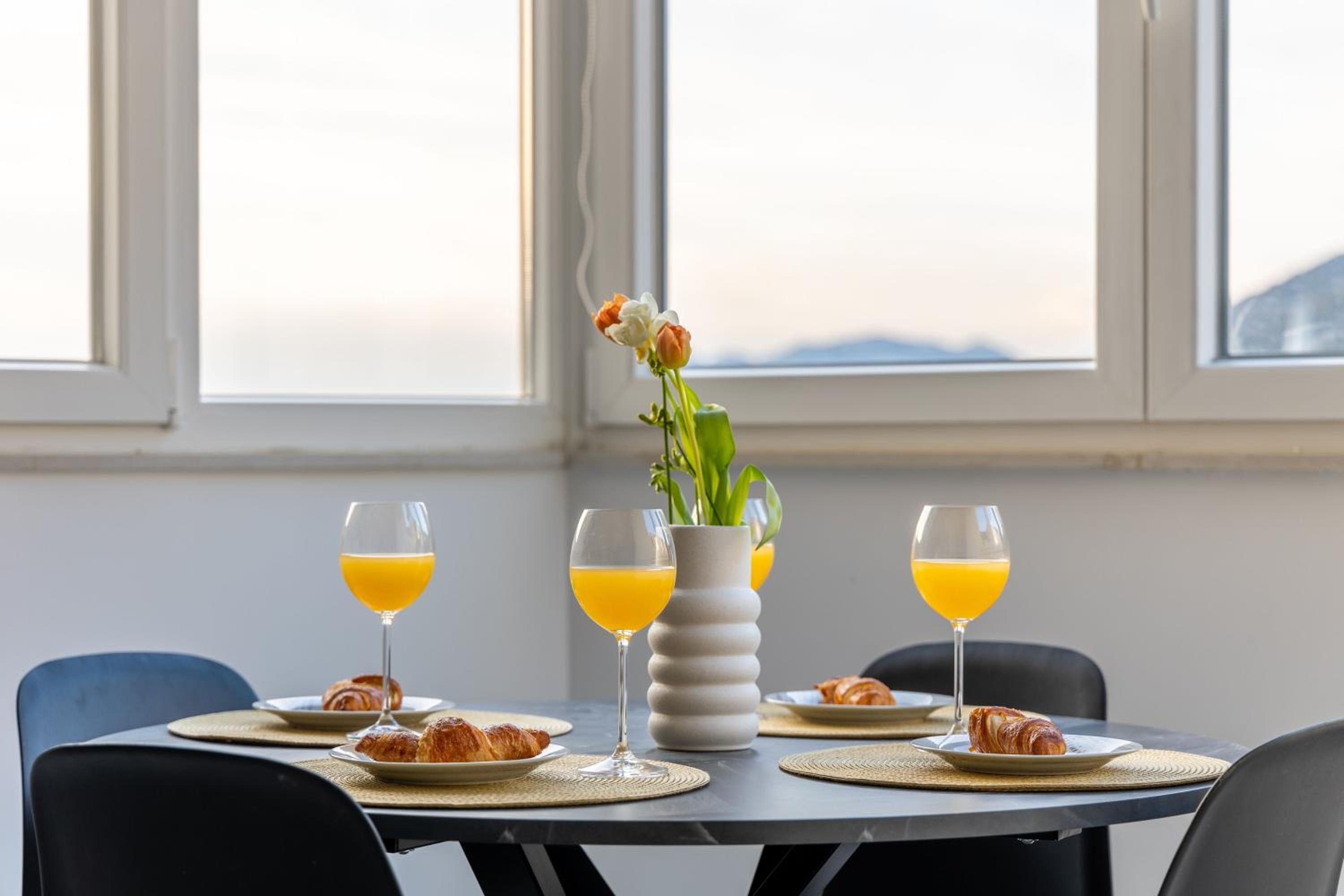 Orca -sea view apartment
