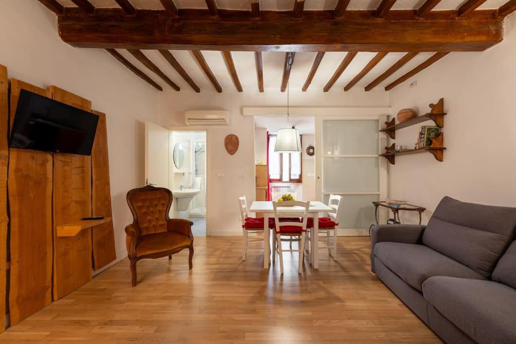Keys of Italy - Mercato 20 - Modern 1 bedroom nearby Mercato Centrale