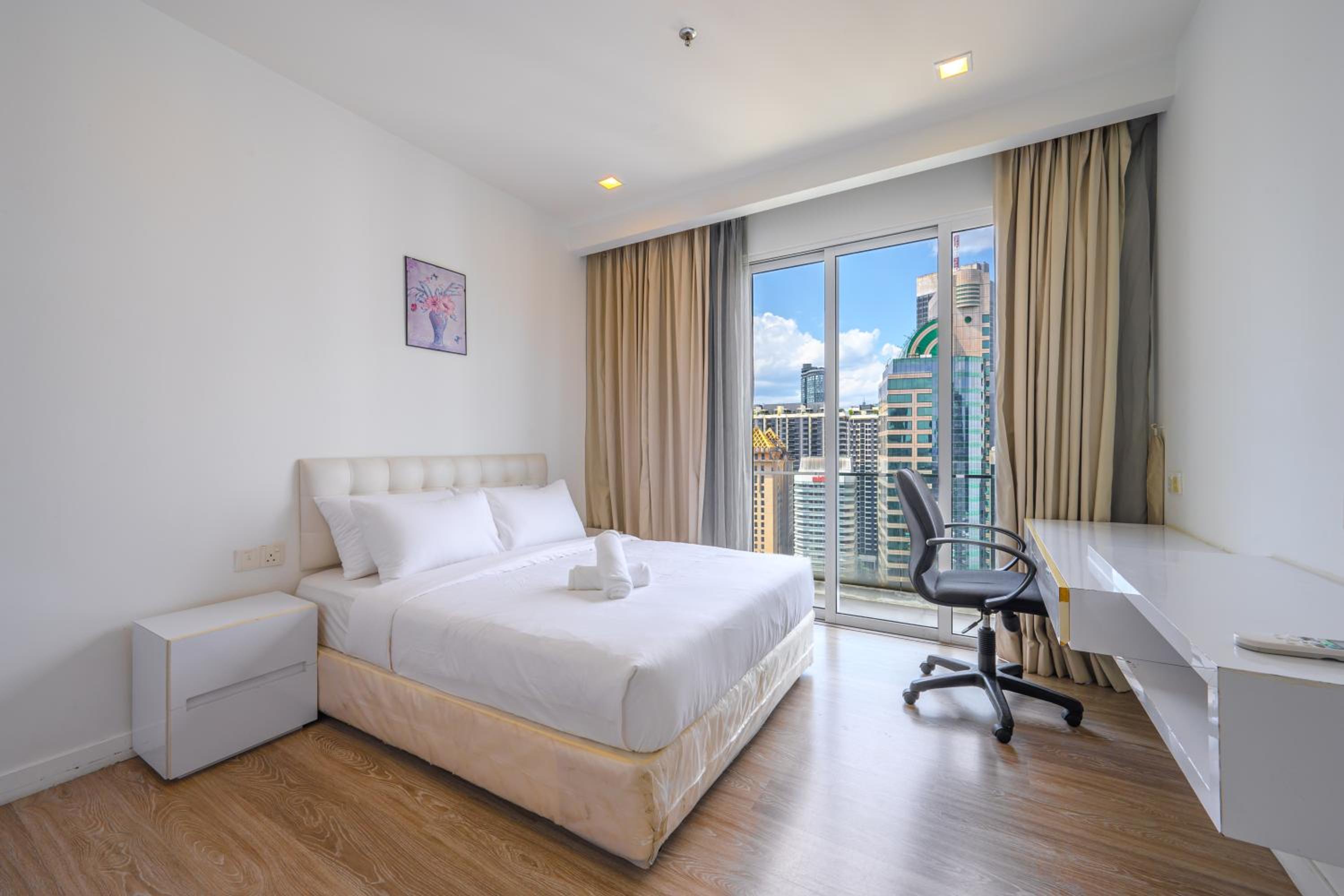 Greystone One Bukit Ceylon