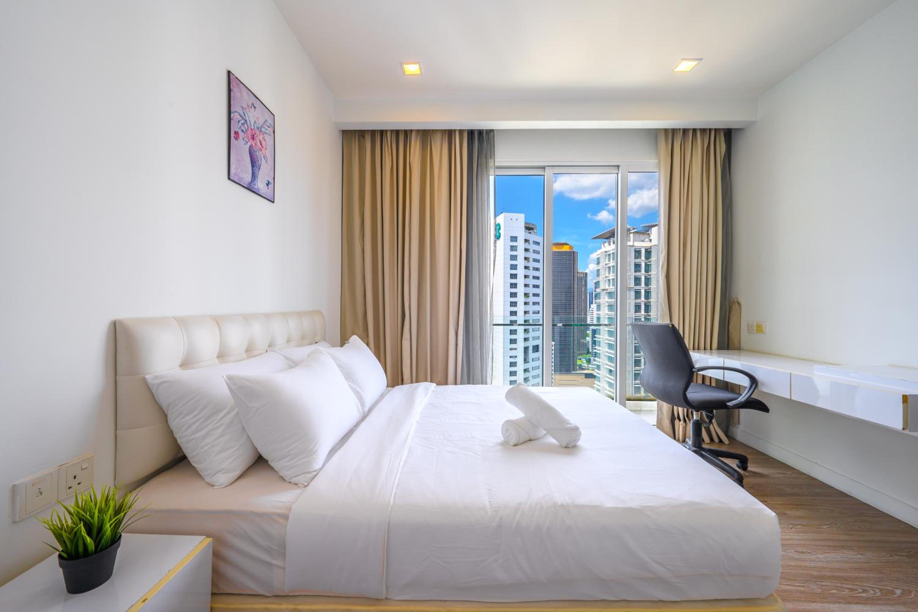 Greystone One Bukit Ceylon