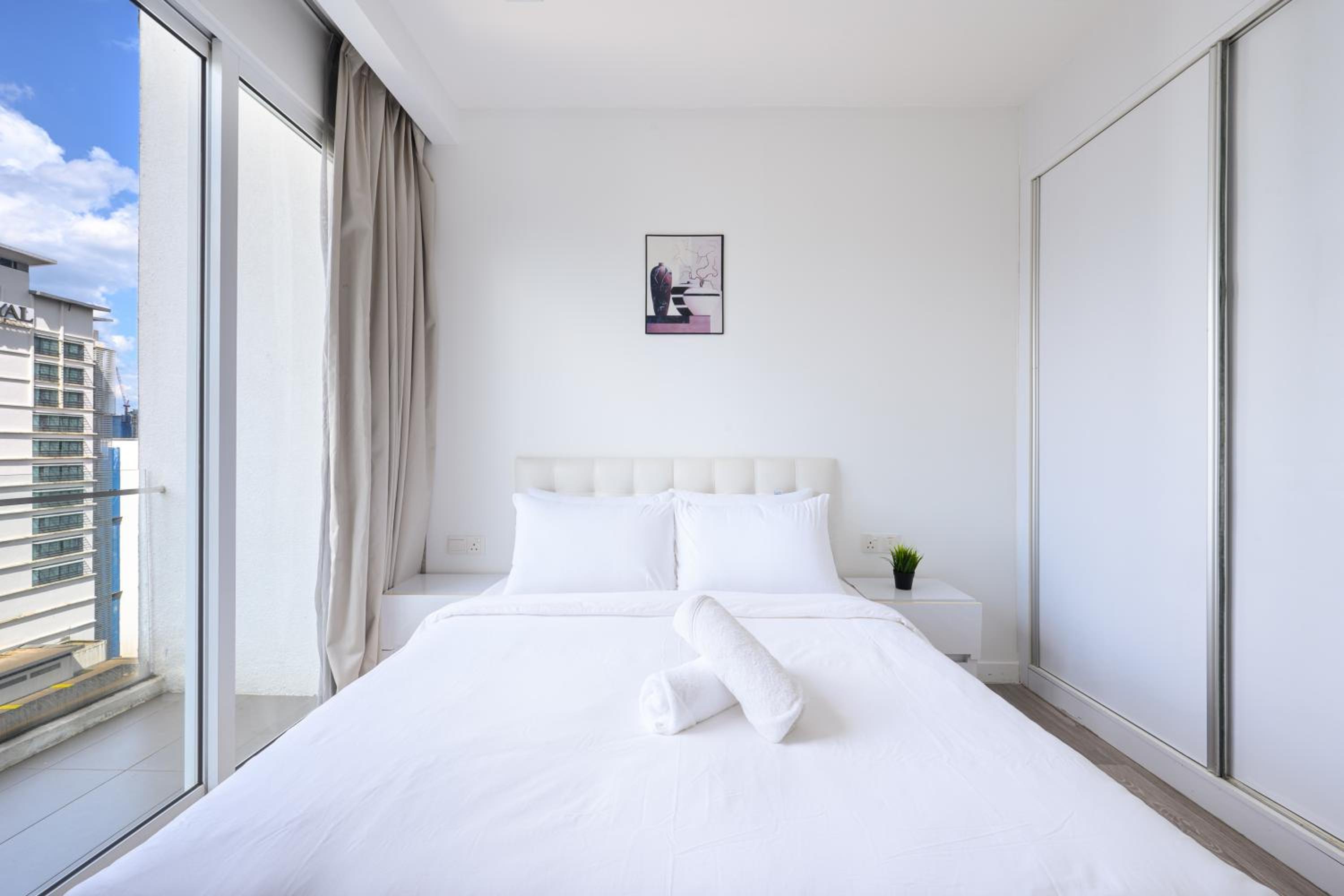 Greystone One Bukit Ceylon