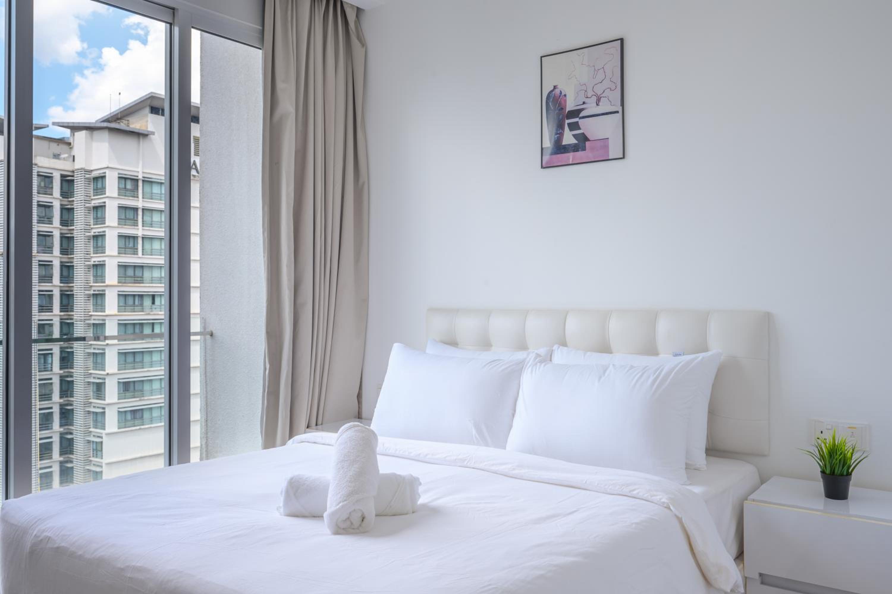 Greystone One Bukit Ceylon