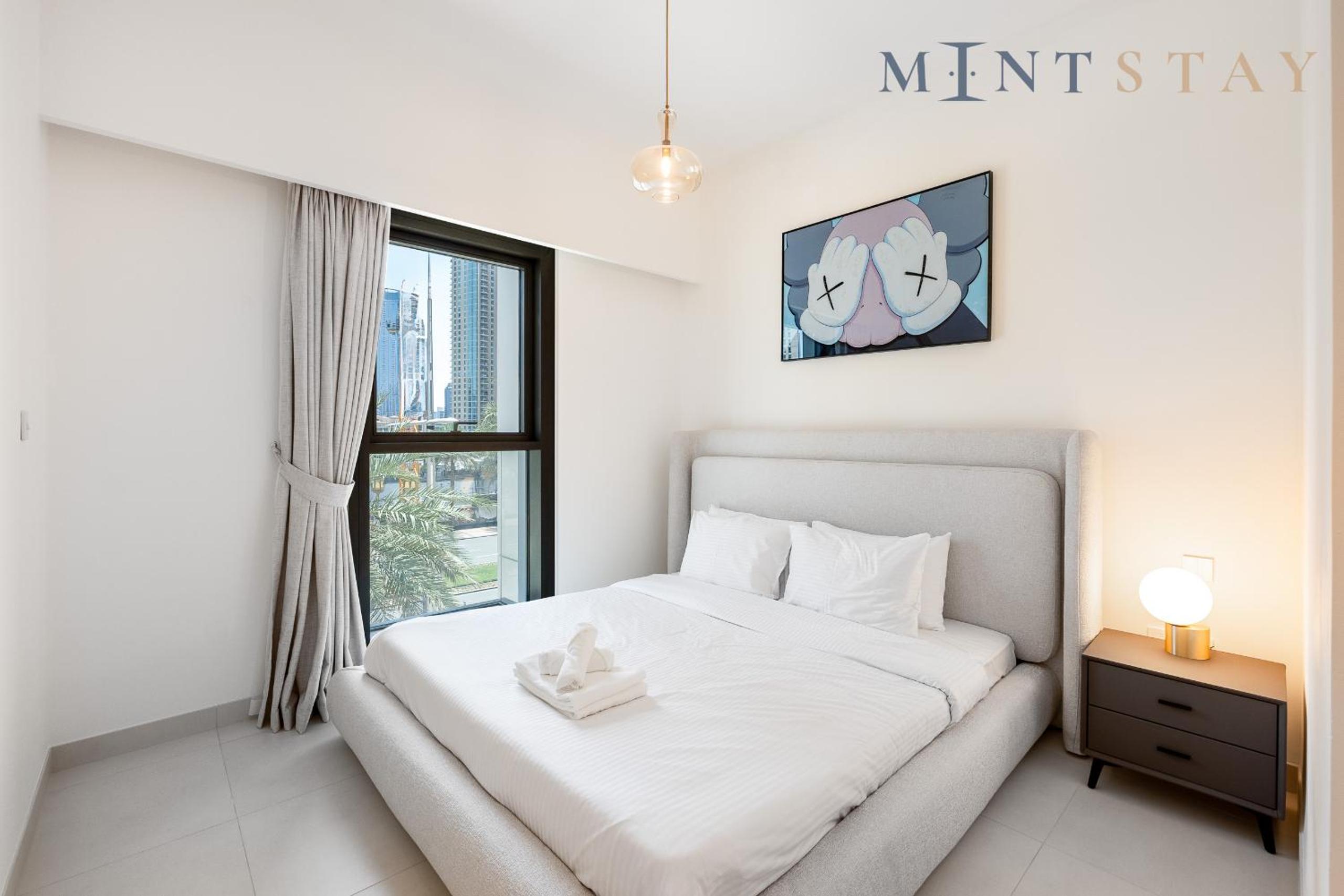 Burj Crown , Downtown Dubai - Mint Stay