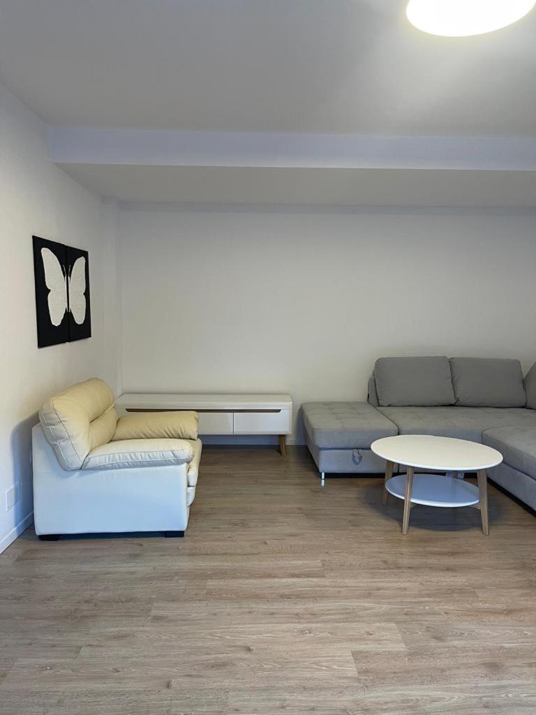 APARTAMENT Iaroi 2