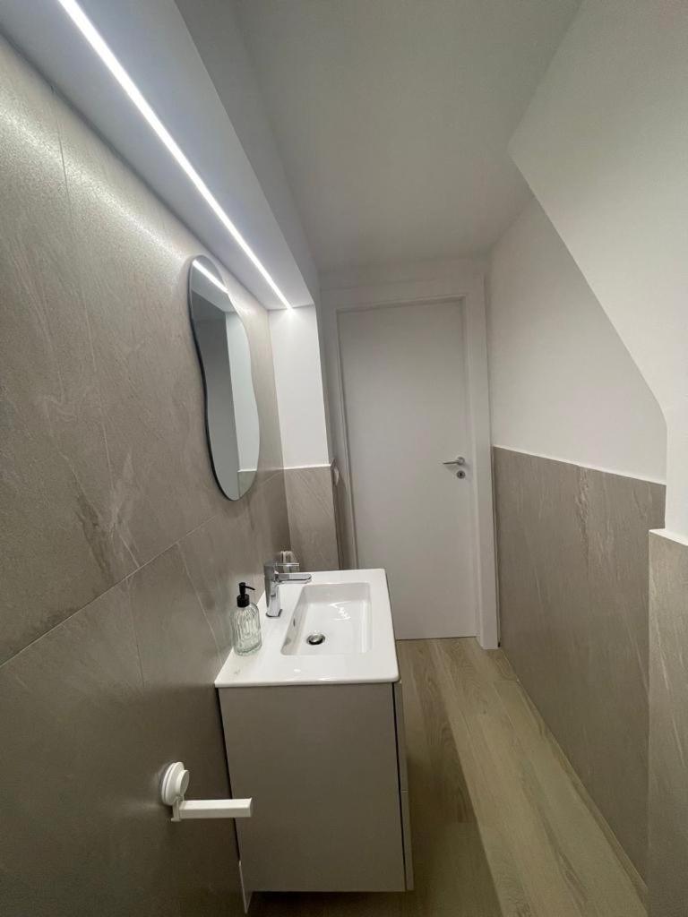 APARTAMENT Iaroi 2