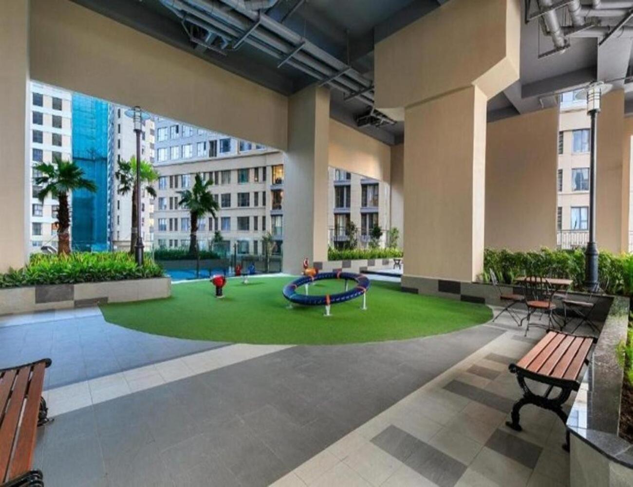 NU Saigon Apartment Service - center District 4